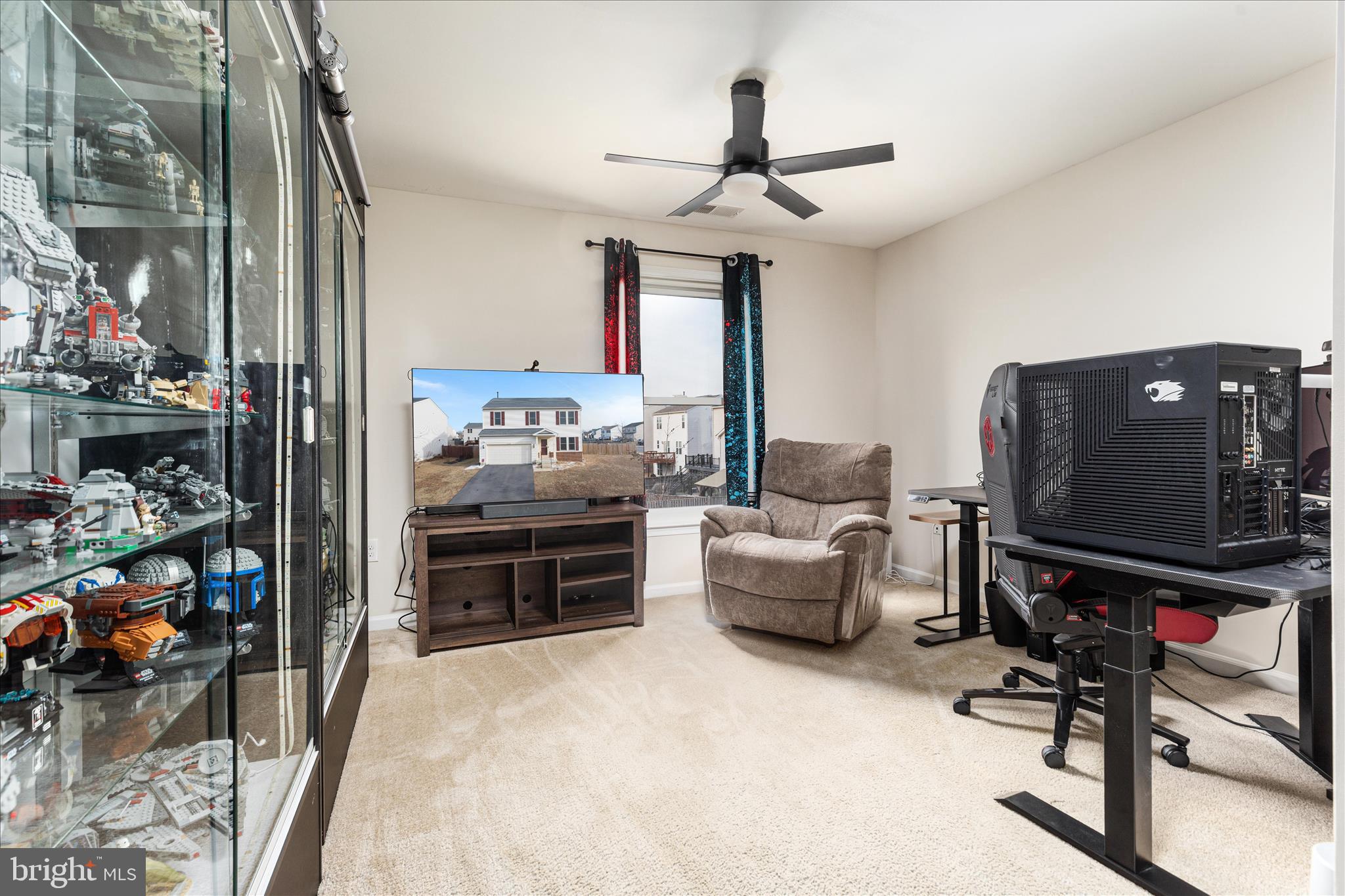 MEADOWS EDGE - Residential