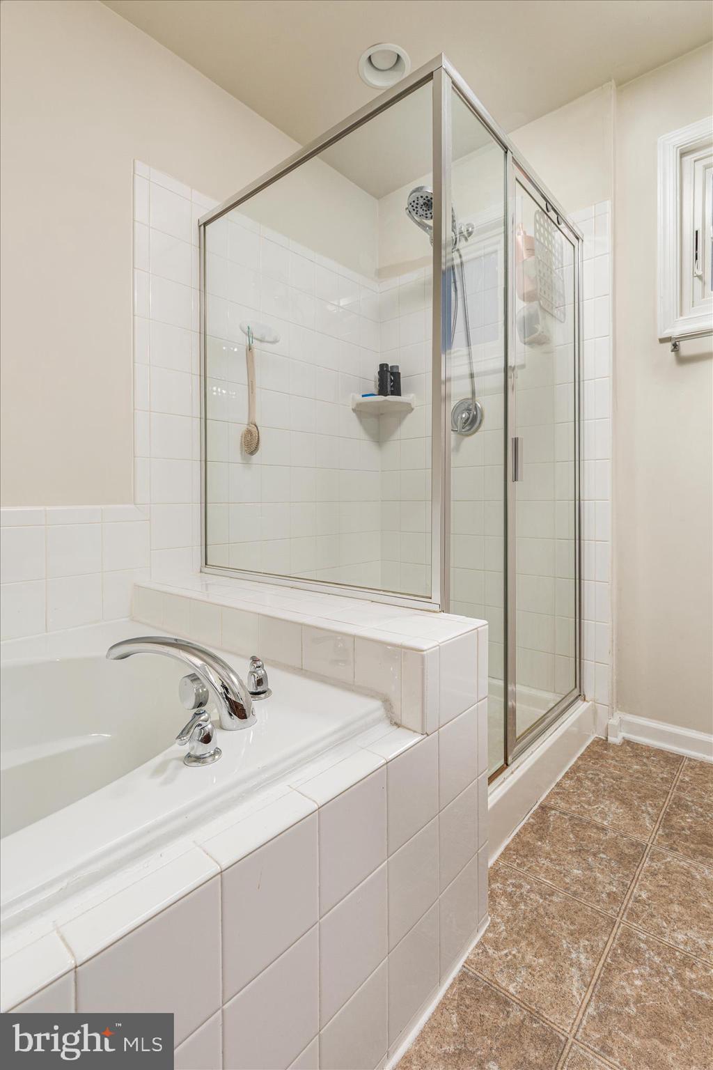 MEADOWS EDGE - Residential