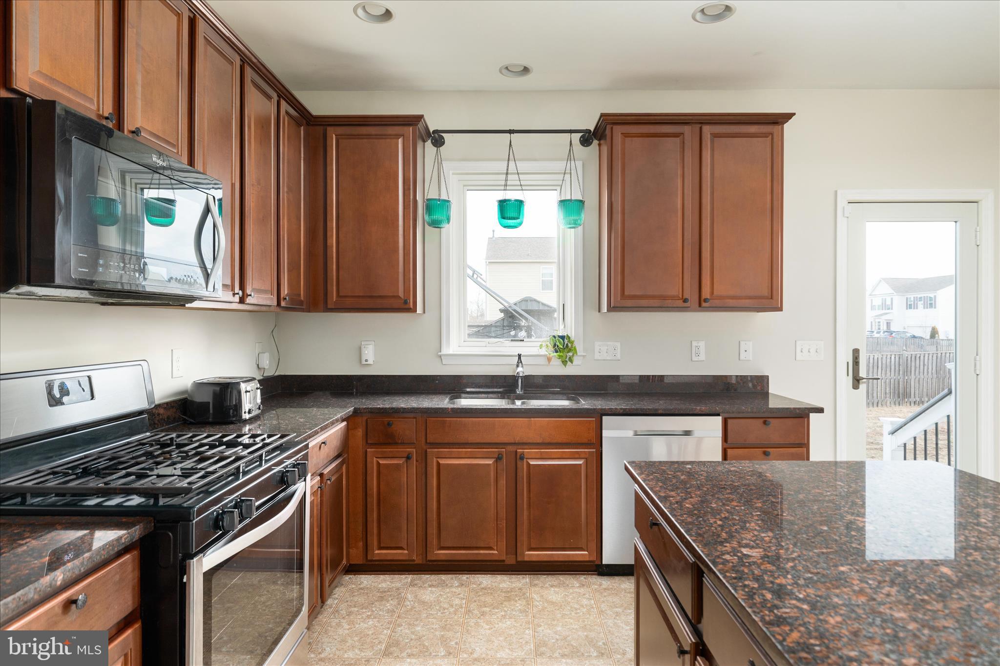 MEADOWS EDGE - Residential