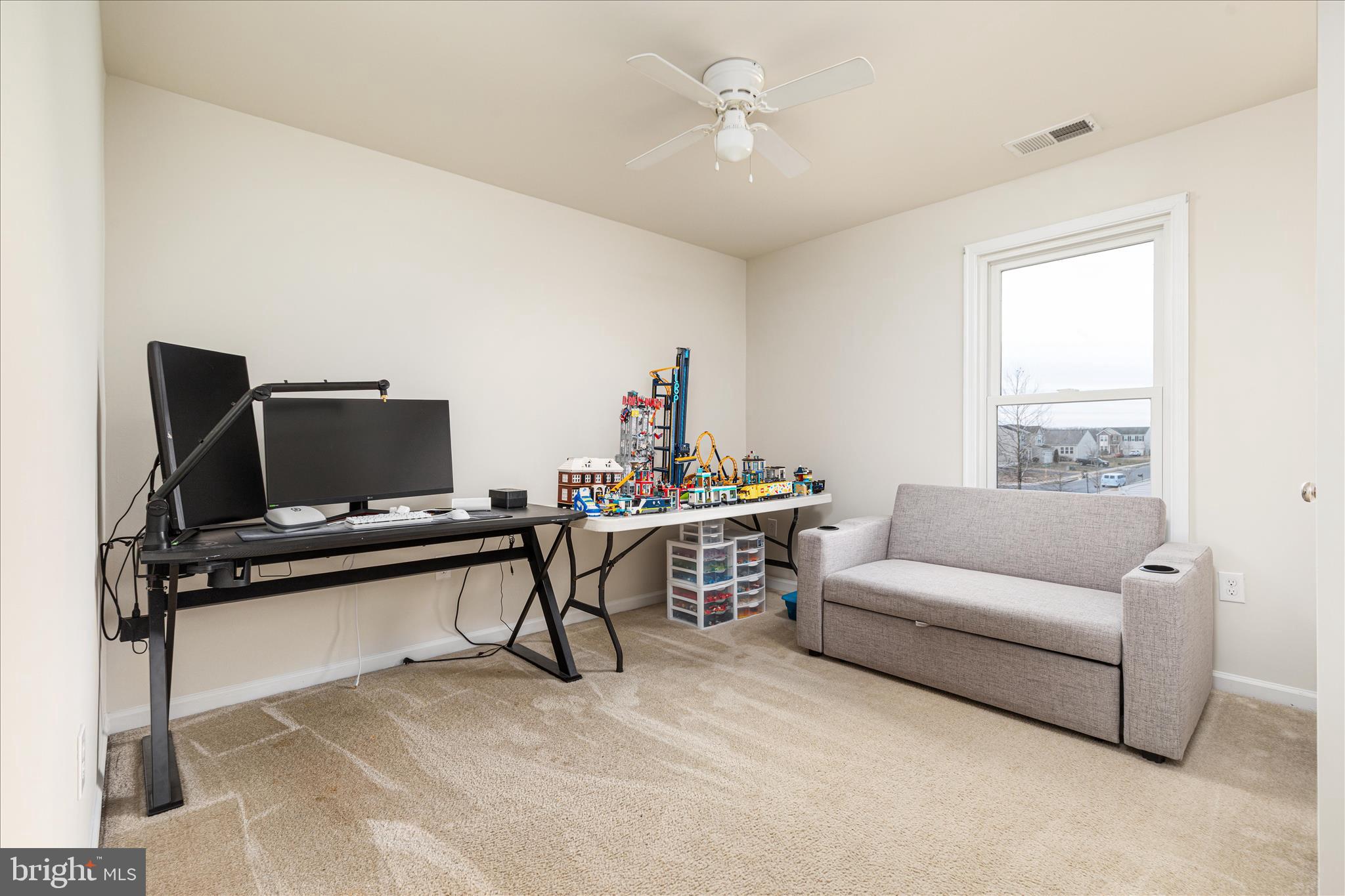 MEADOWS EDGE - Residential