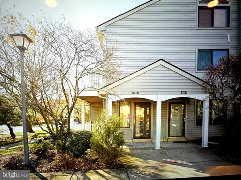 102 GREGORYS WAY 102 VOORHEES NJ 08043