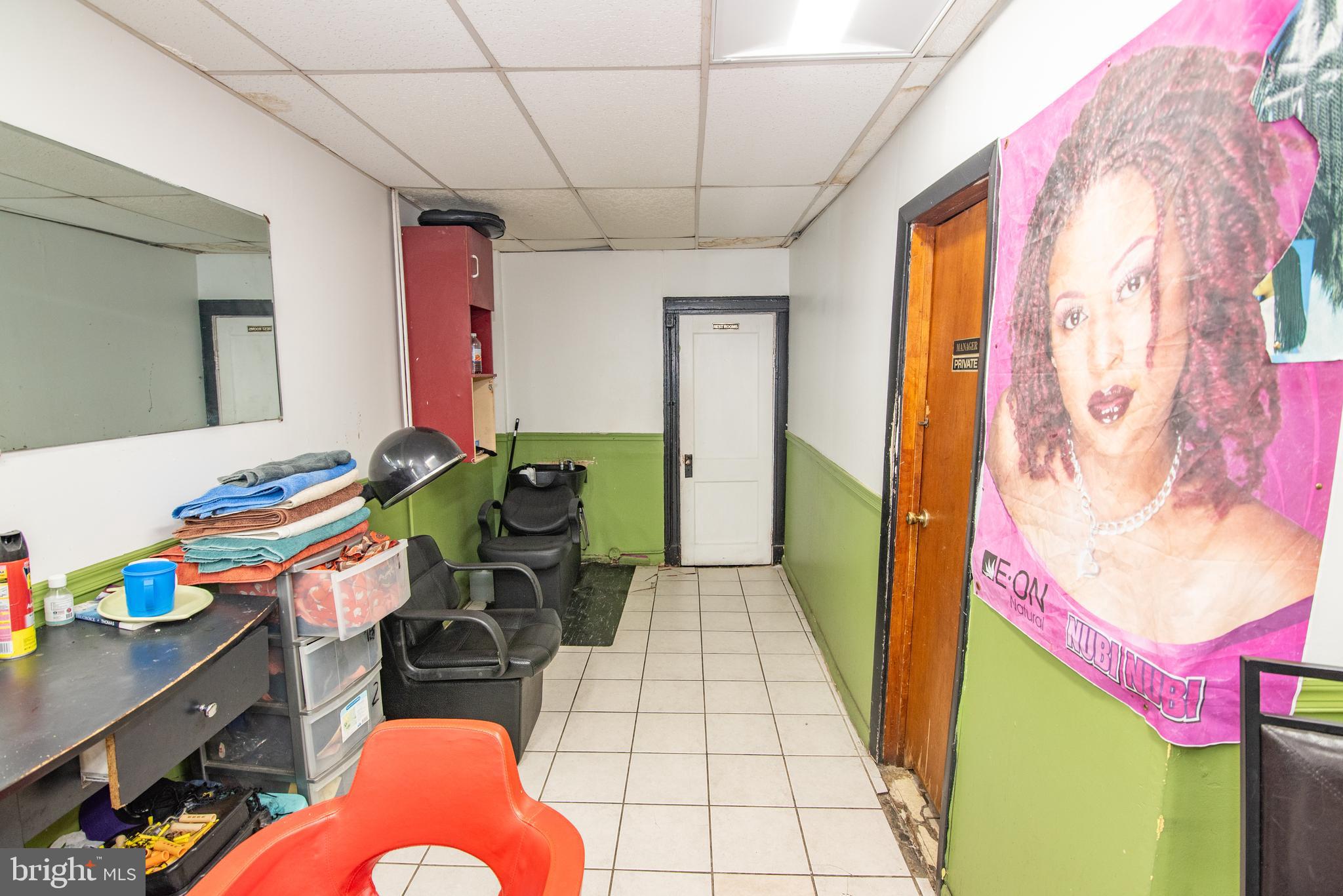 FOREST PARK - Commercial Sale