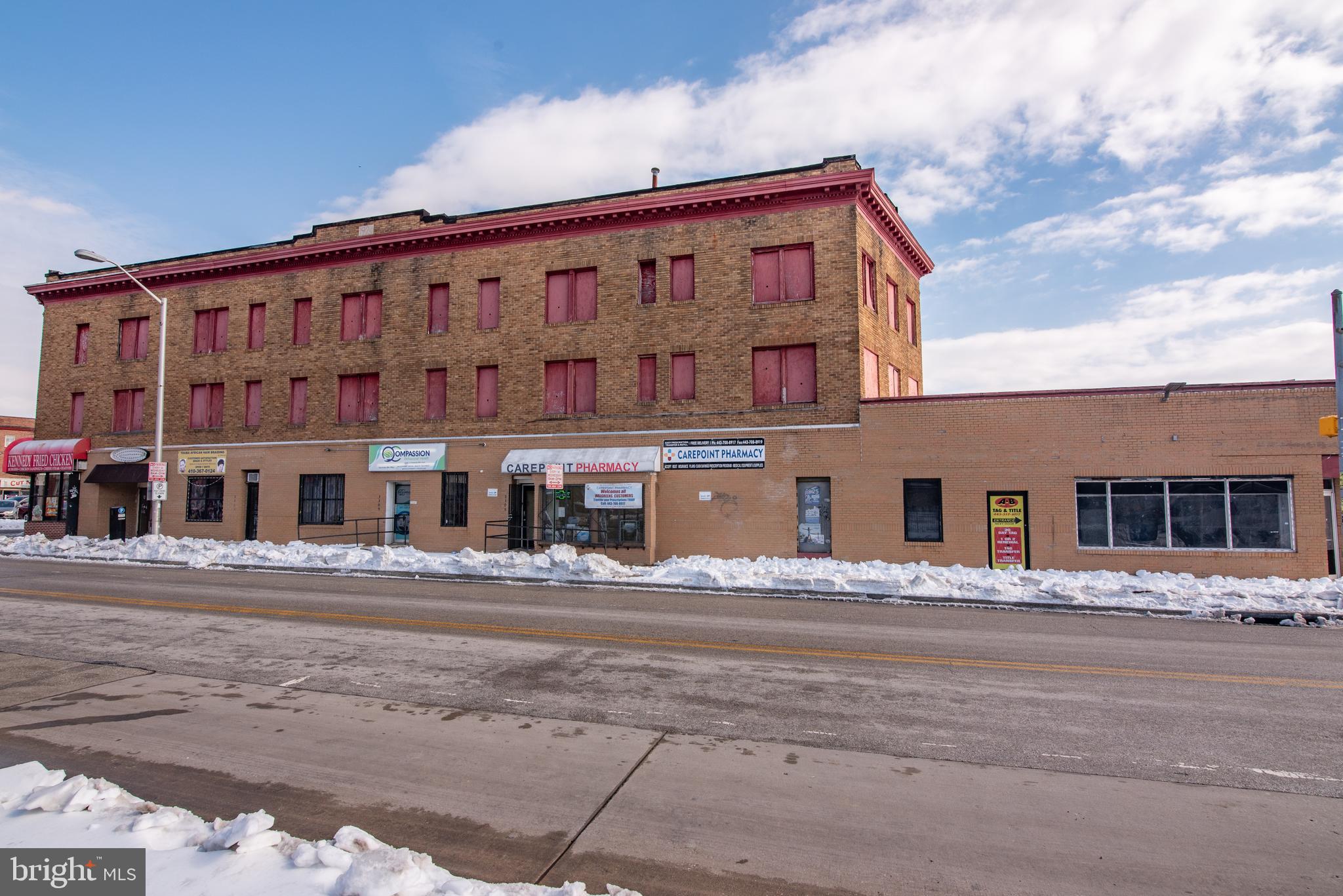 FOREST PARK - Commercial Sale