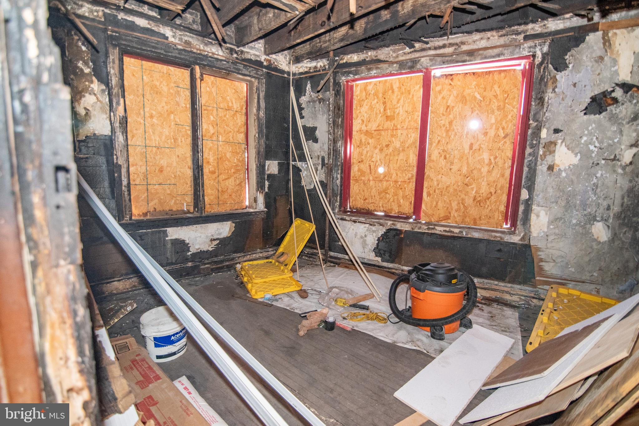 FOREST PARK - Commercial Sale