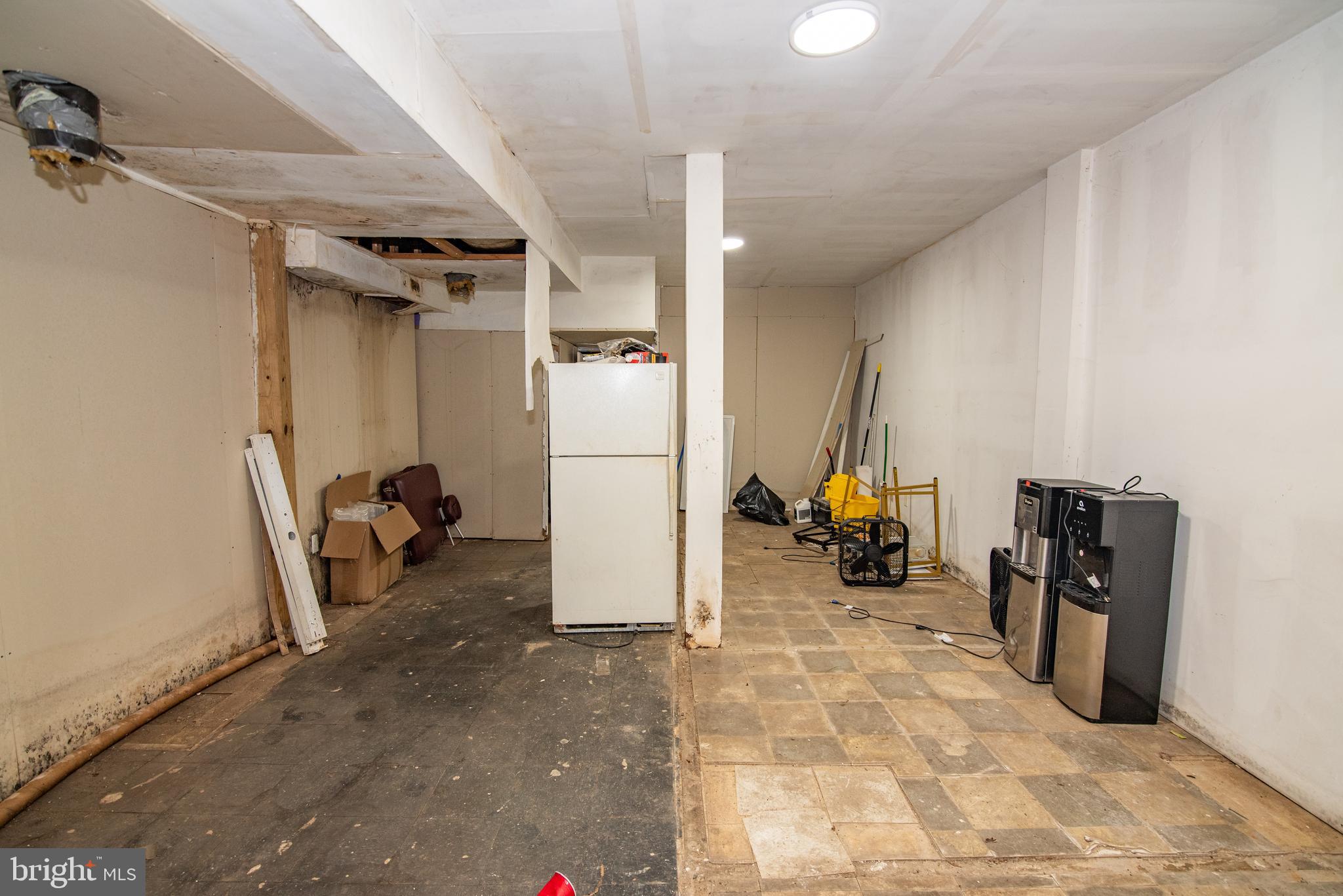 FOREST PARK - Commercial Sale