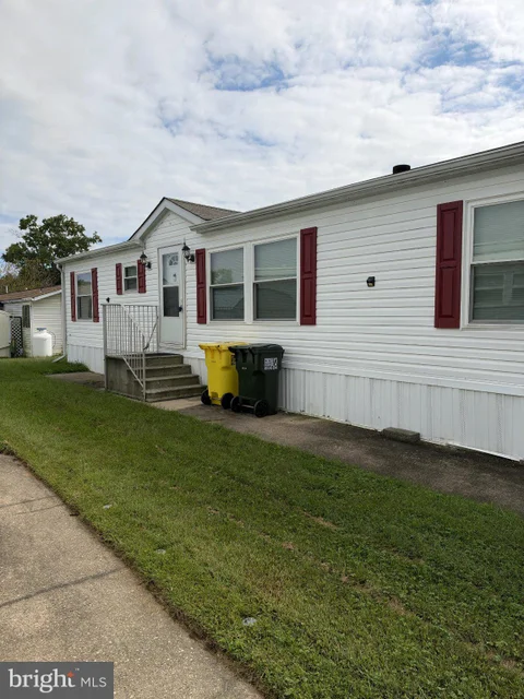 MLS: MDBC2176970