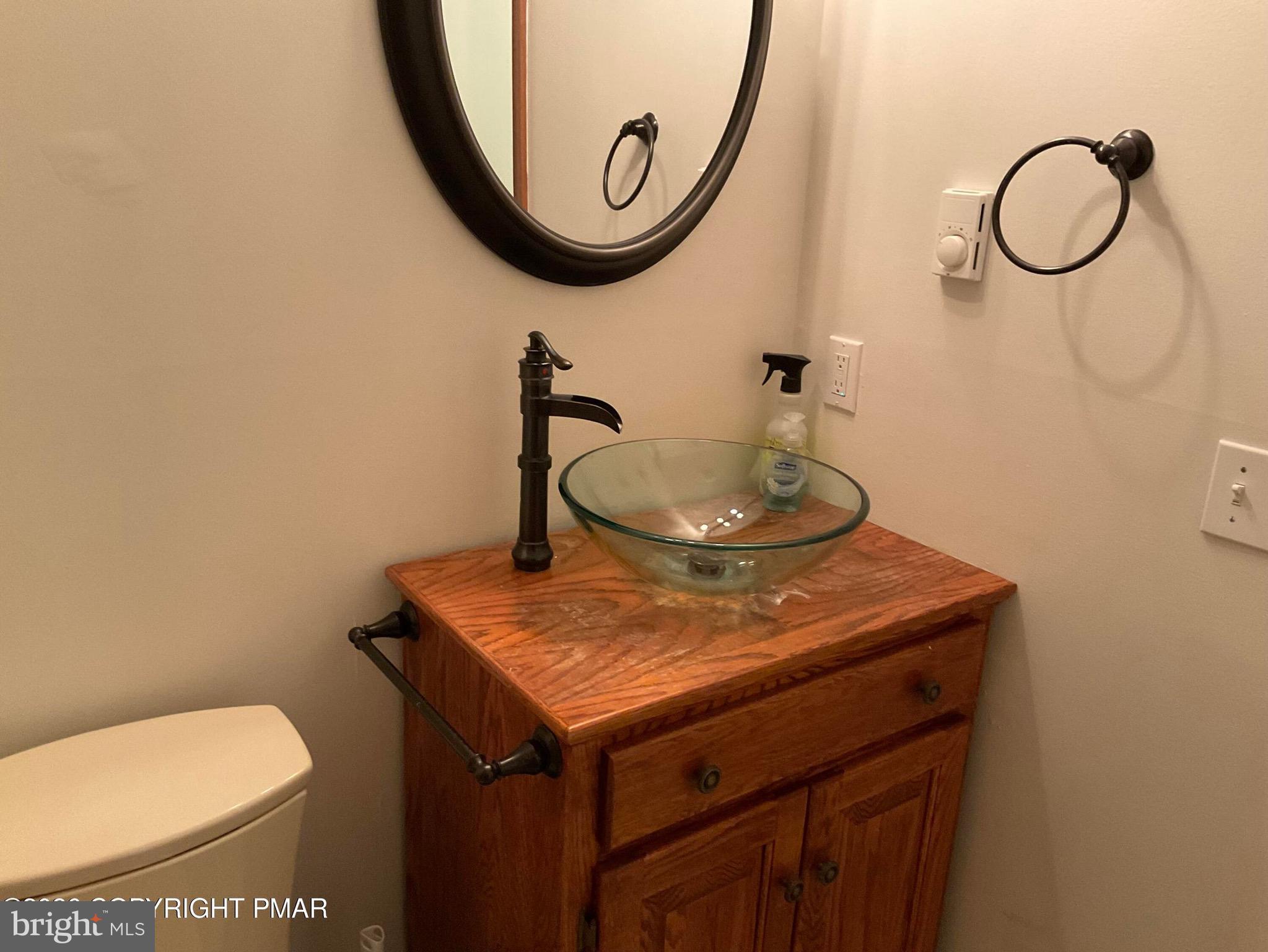 ARROWHEAD  LAKES - Residential