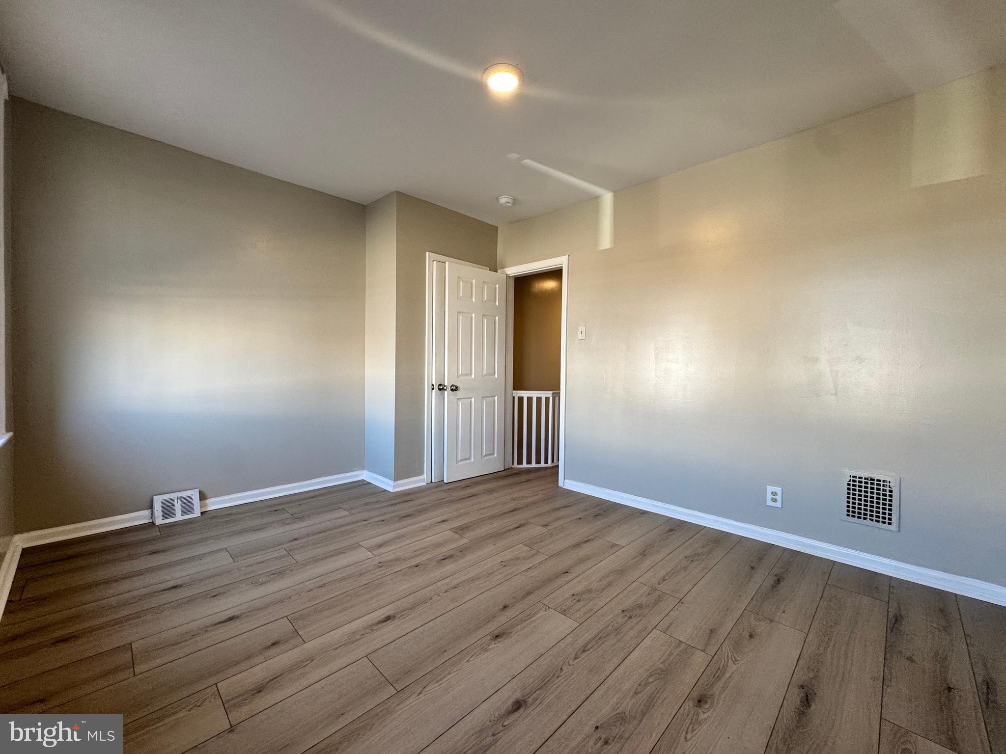 PORT RICHMOND - Residential