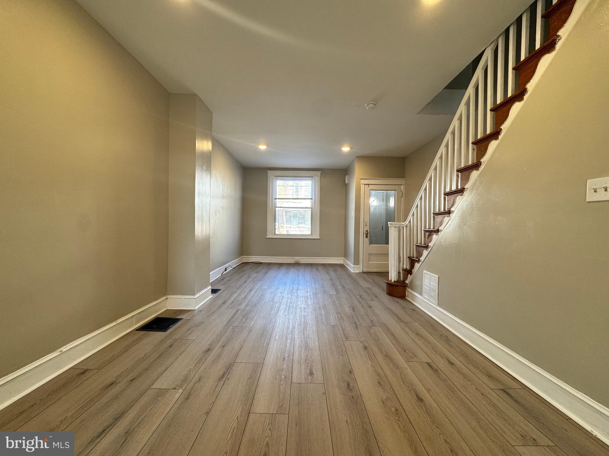 PORT RICHMOND - Residential