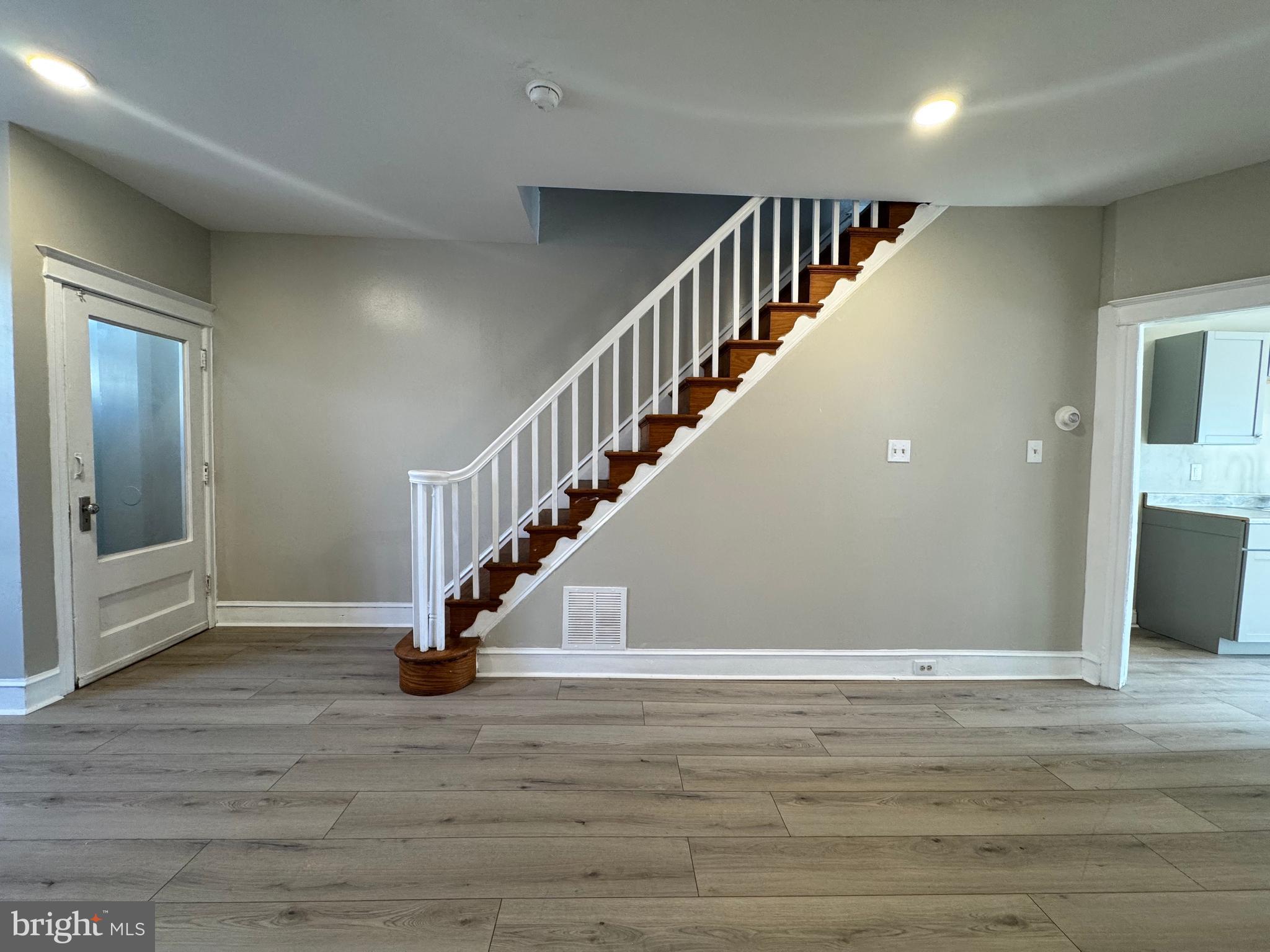 PORT RICHMOND - Residential