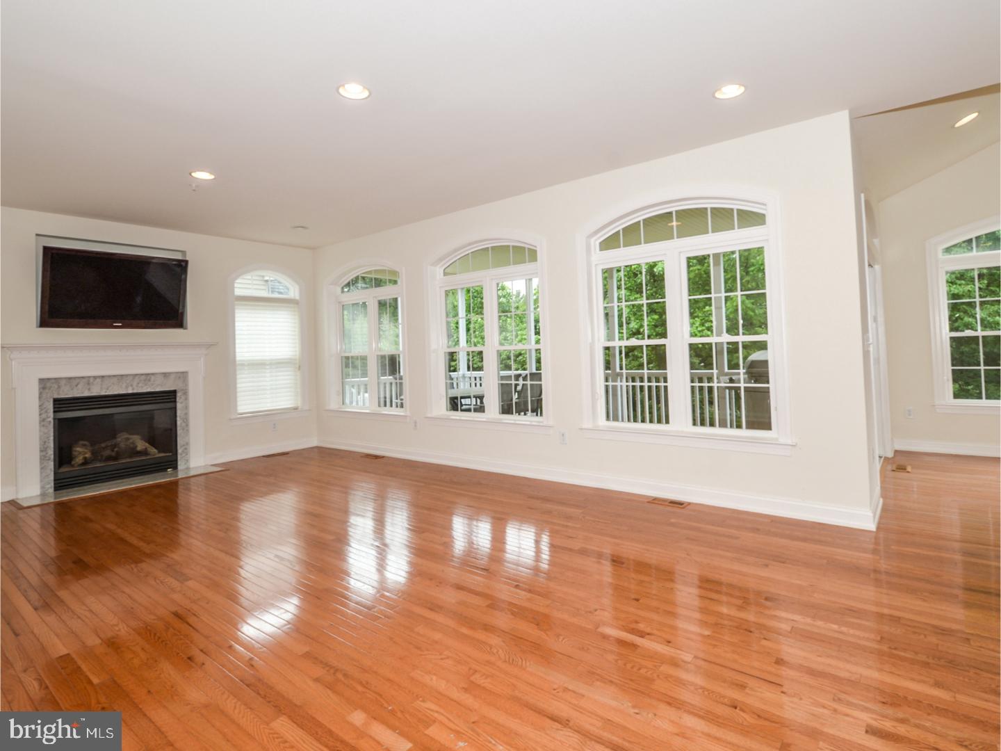 GOLF CLUB ESTATES - Residential