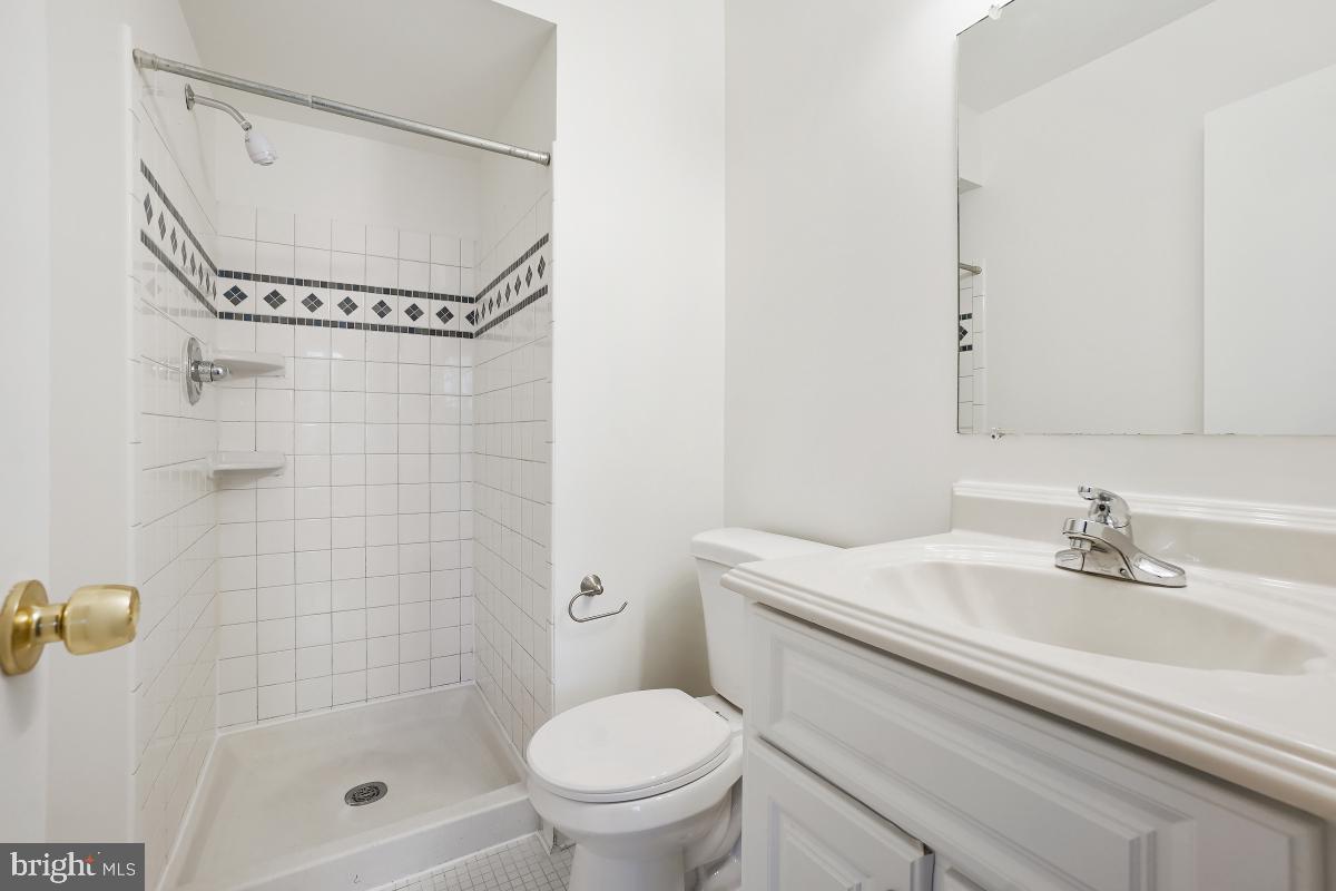 GARRETT FOREST - Residential Lease