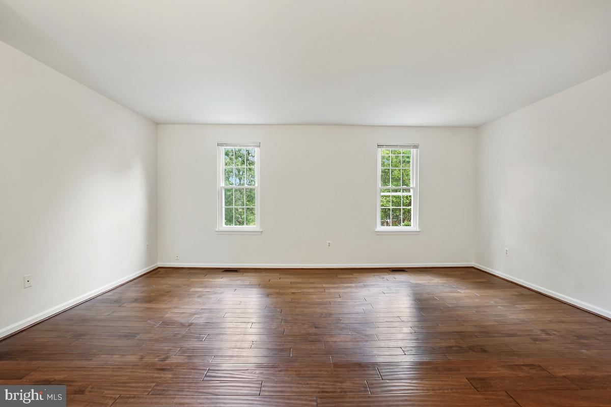 GARRETT FOREST - Residential Lease