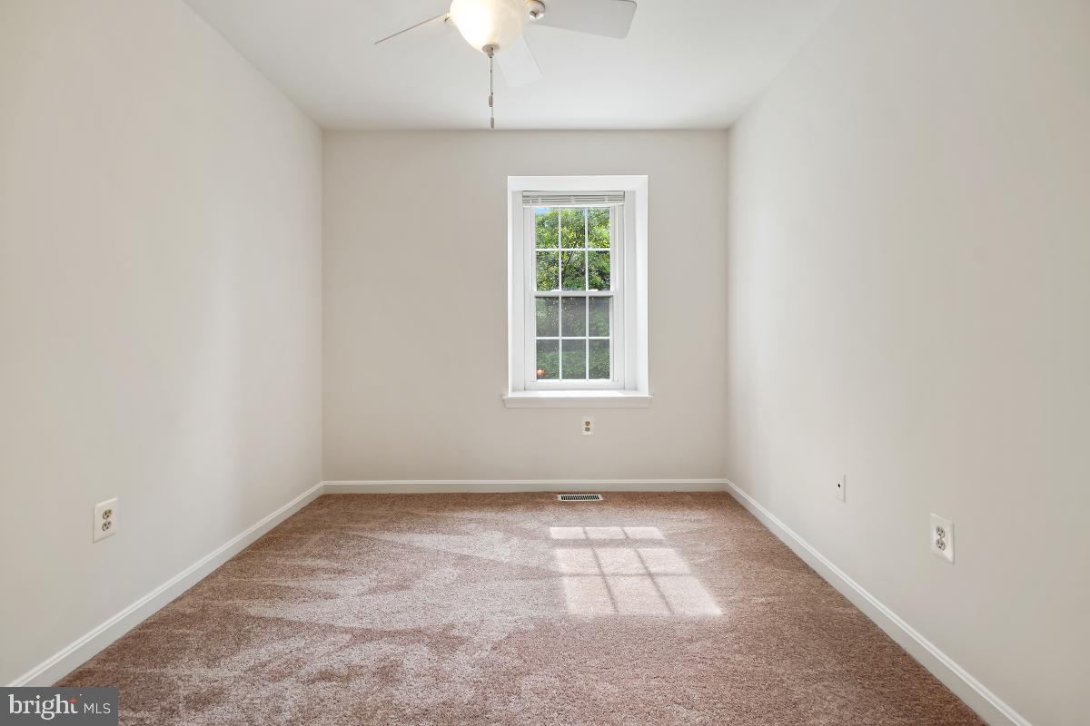 GARRETT FOREST - Residential Lease