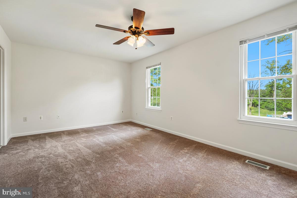 GARRETT FOREST - Residential Lease