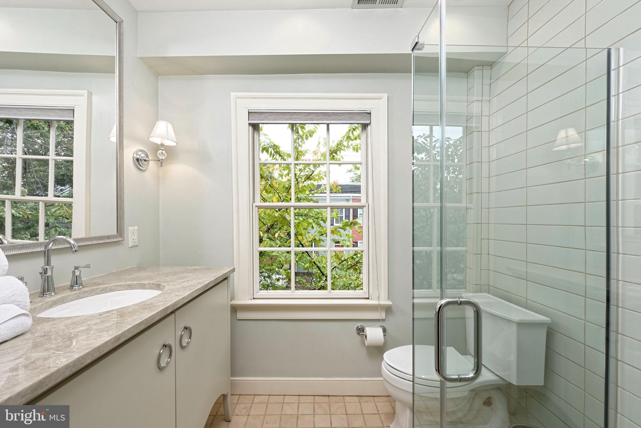 OLD TOWN ALEXANDRIA - Residential