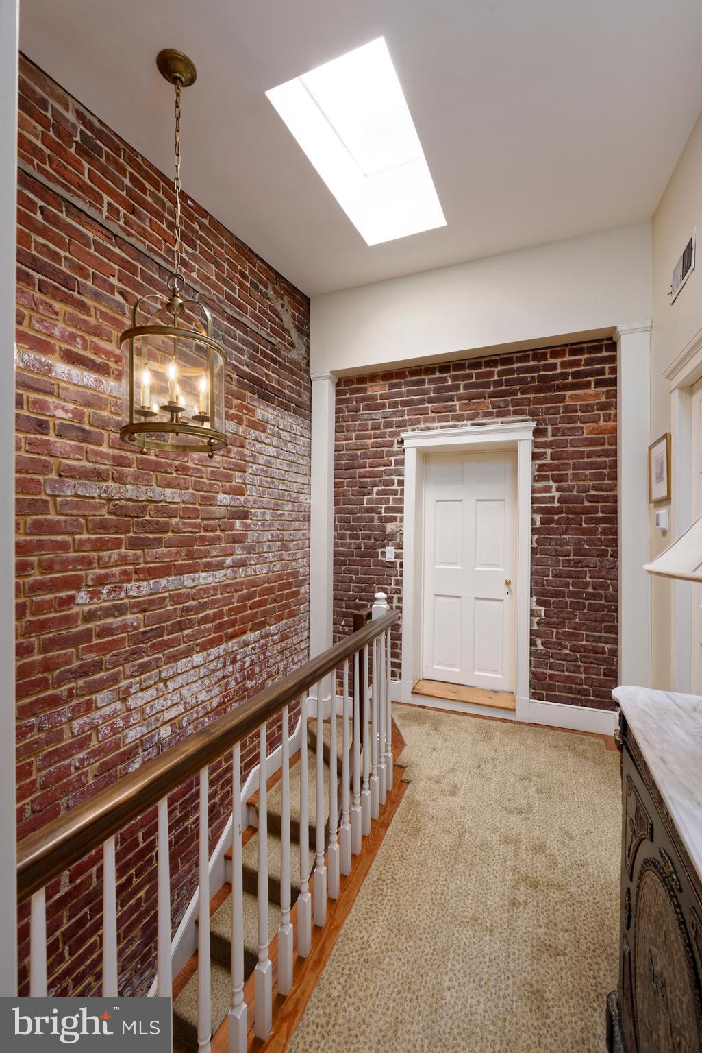 OLD TOWN ALEXANDRIA - Residential