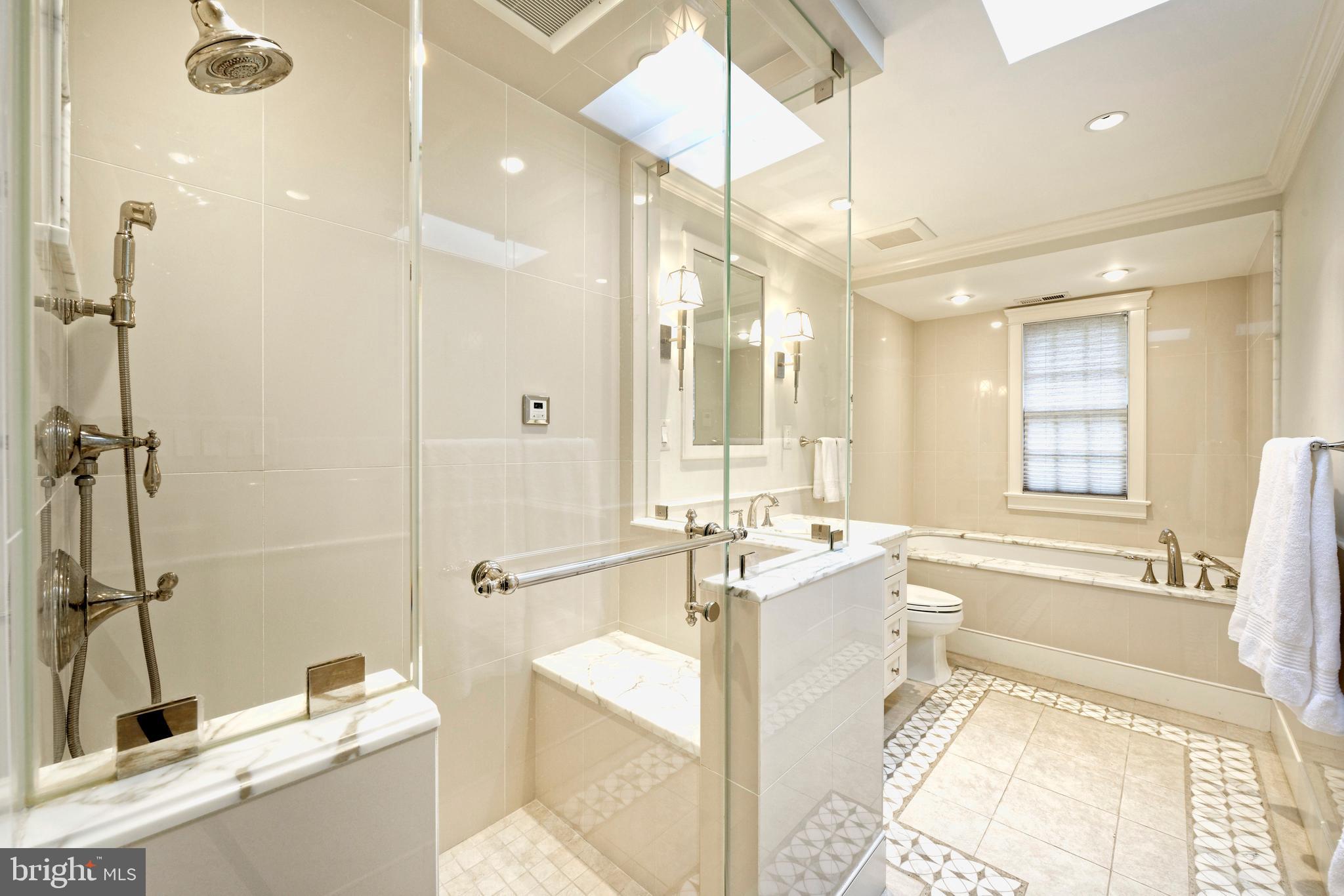 OLD TOWN ALEXANDRIA - Residential