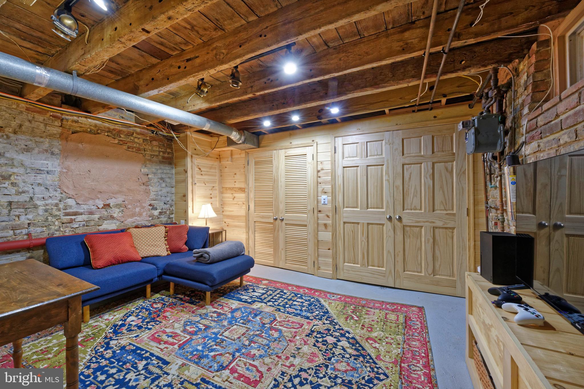 OLD TOWN ALEXANDRIA - Residential