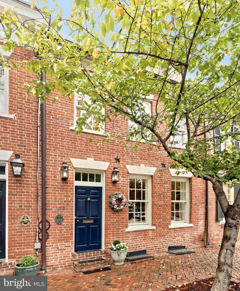 1103 PRINCE STREET ALEXANDRIA VA 22314