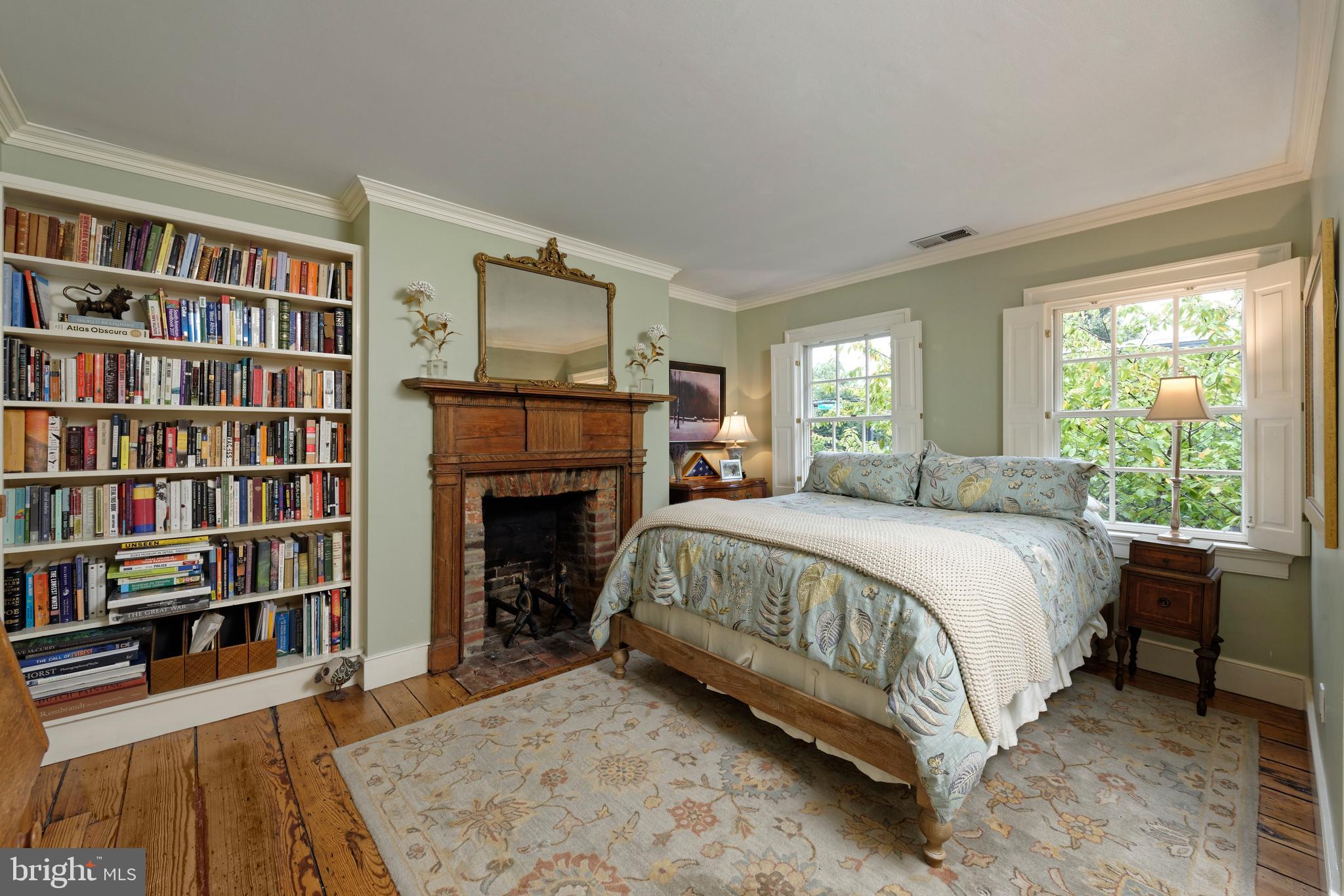 OLD TOWN ALEXANDRIA - Residential