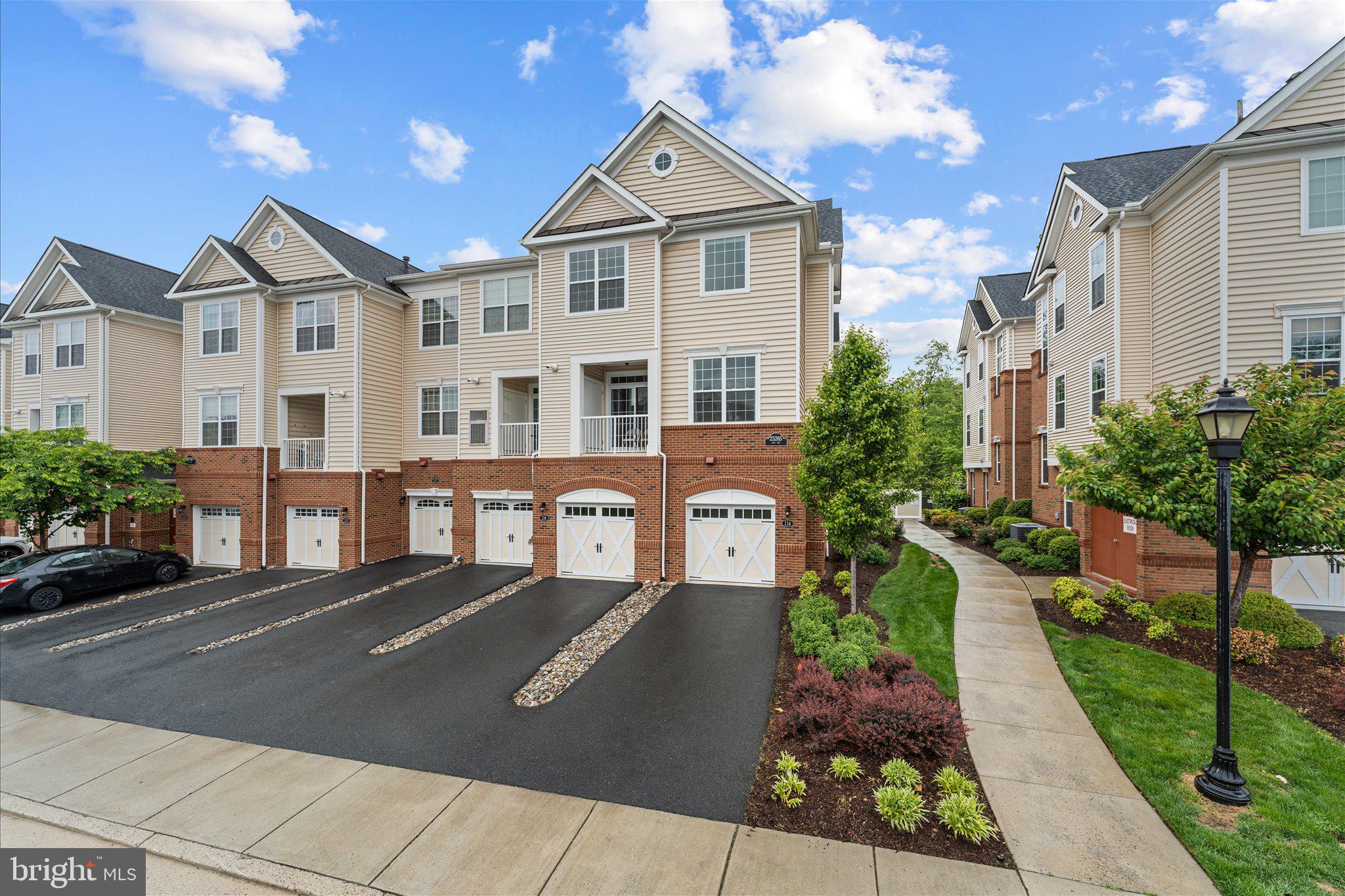 RIDGES AT LOUDOUN VALLEY - Residential