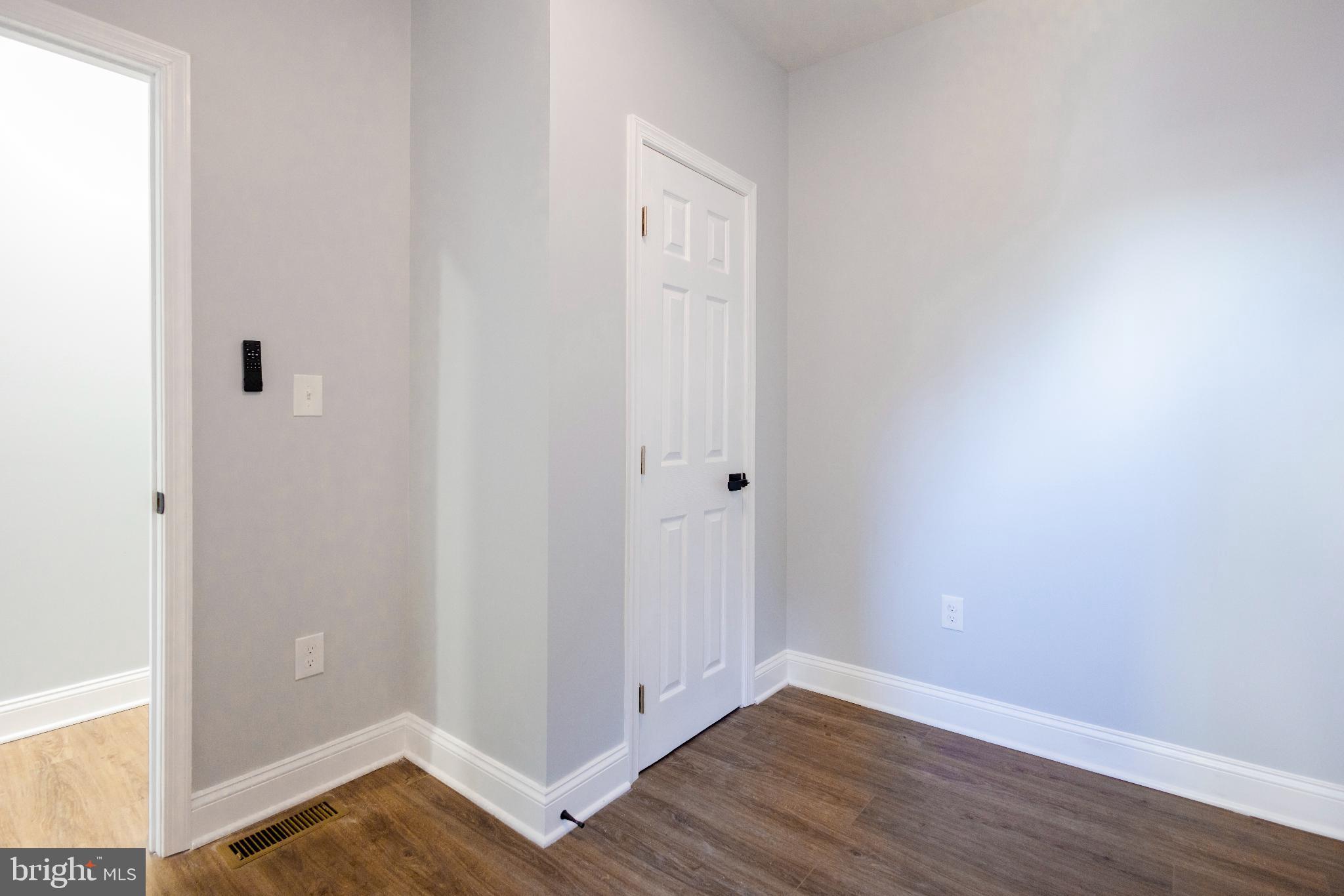 MIDTOWN EDMONDSON - Residential