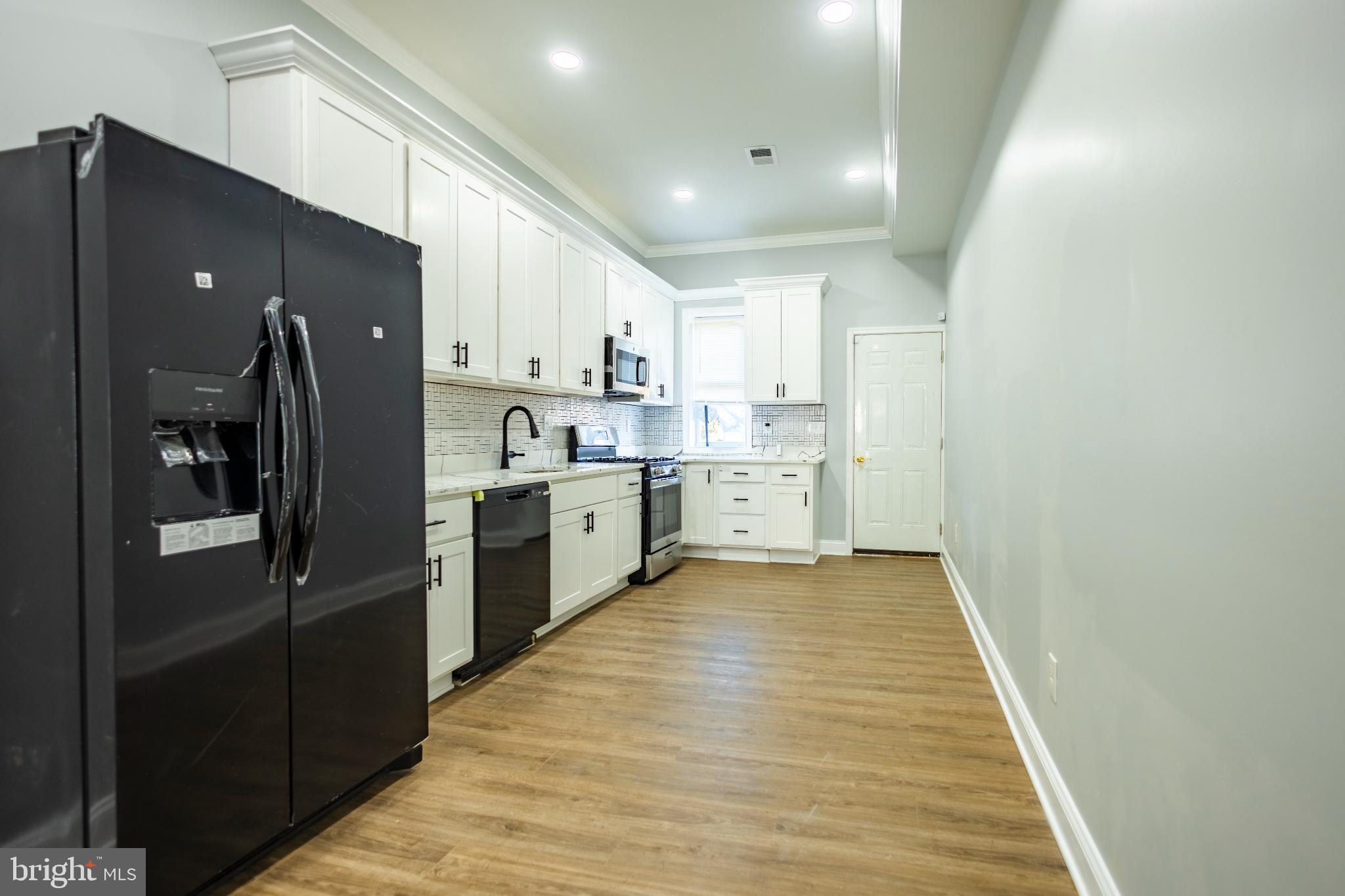 MIDTOWN EDMONDSON - Residential