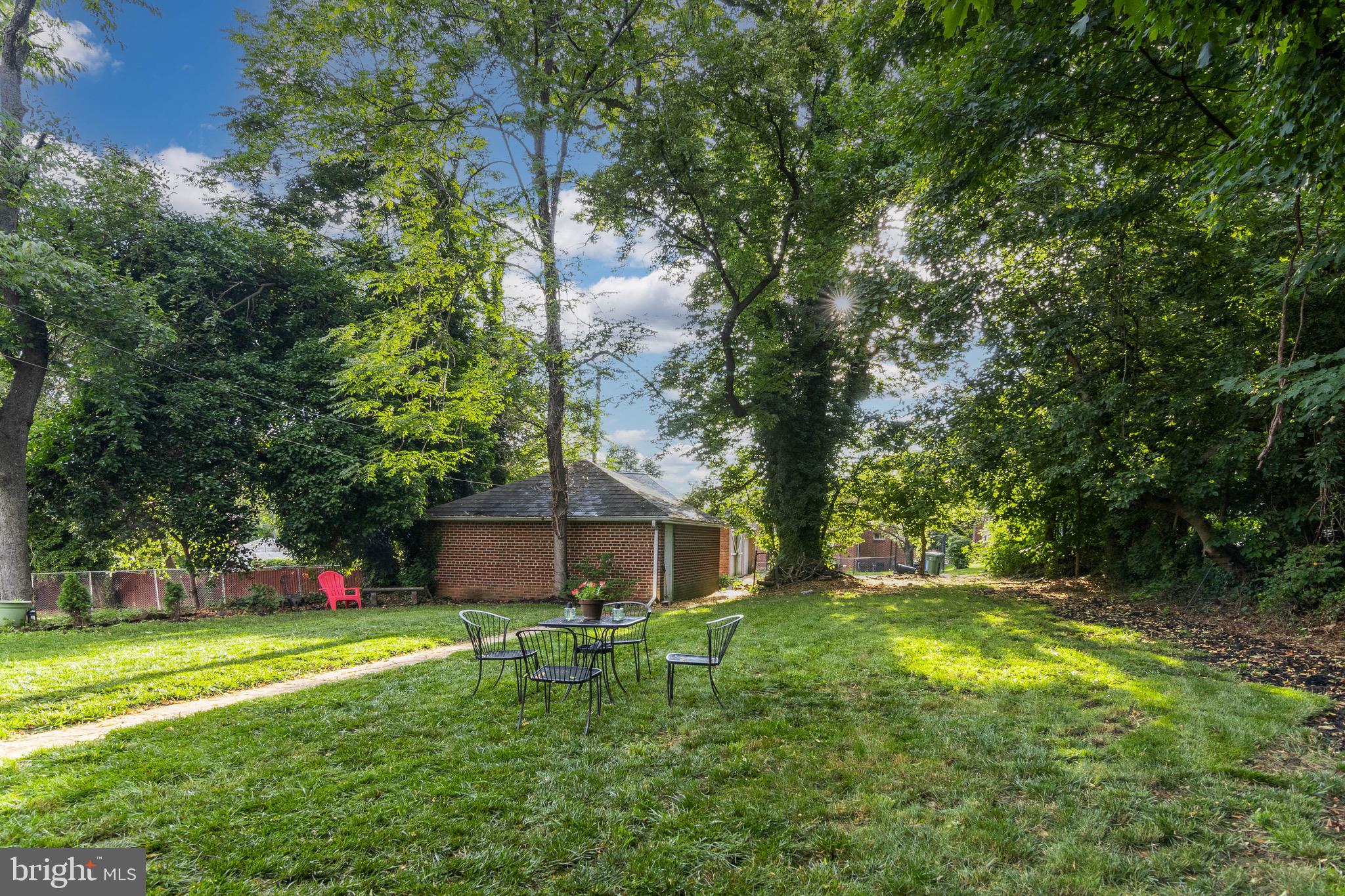 HILTON - Residential