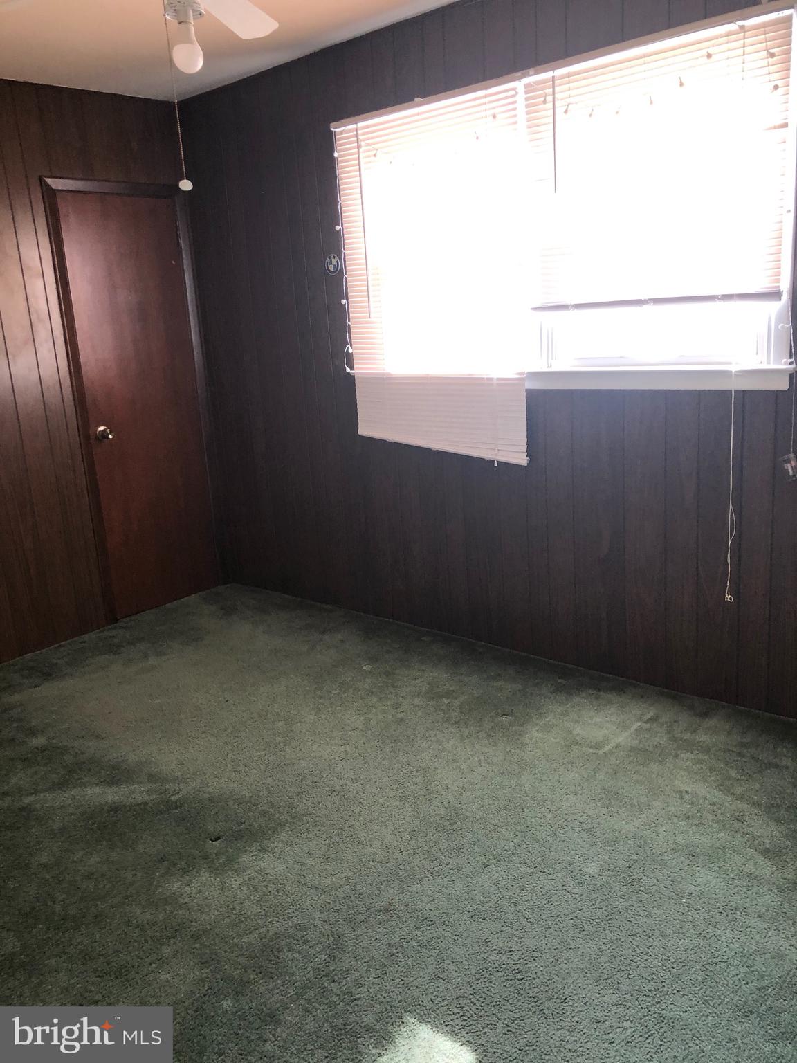 PHILADELPHIA (NORTHEAST) - Residential