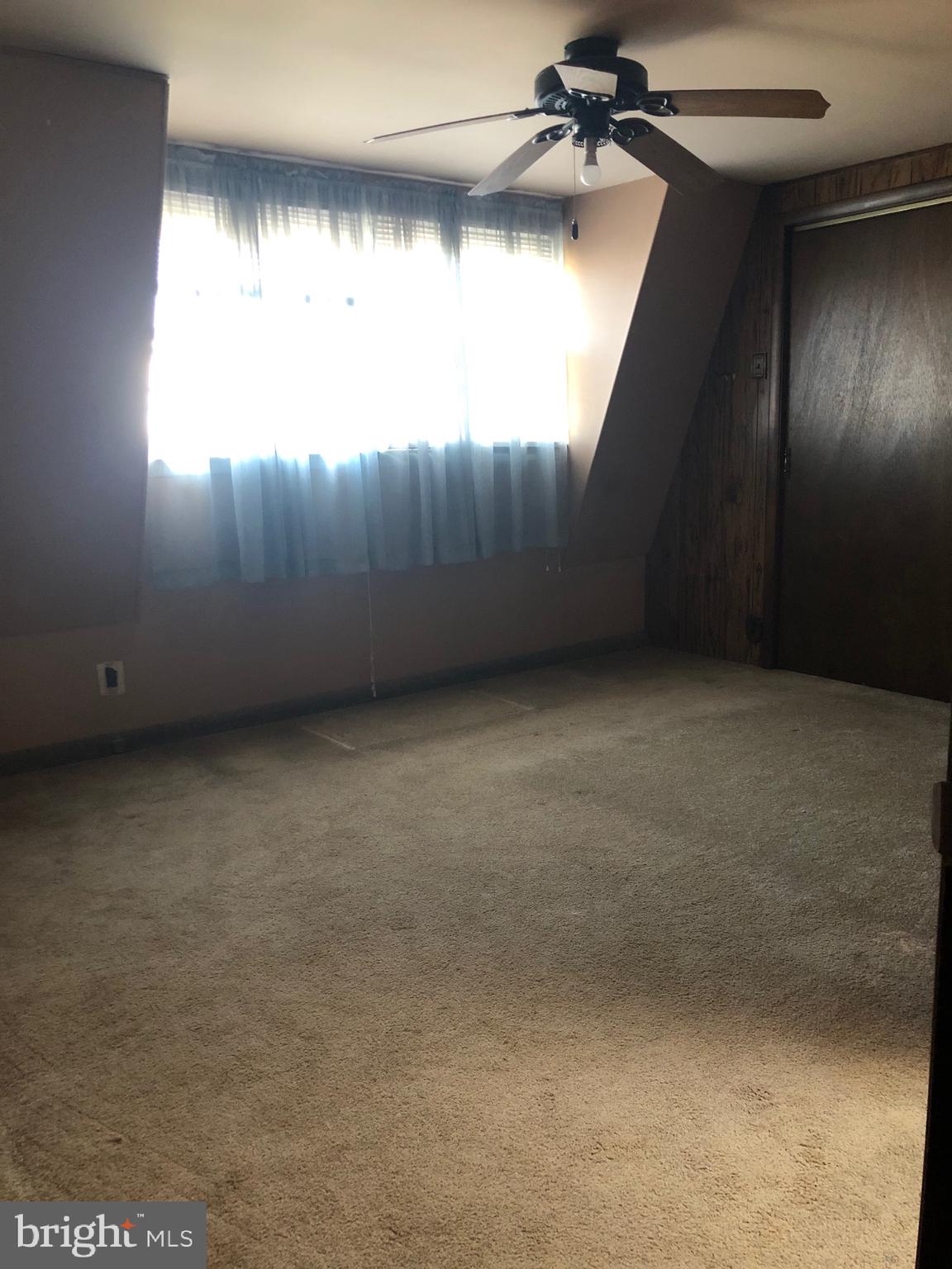 PHILADELPHIA (NORTHEAST) - Residential