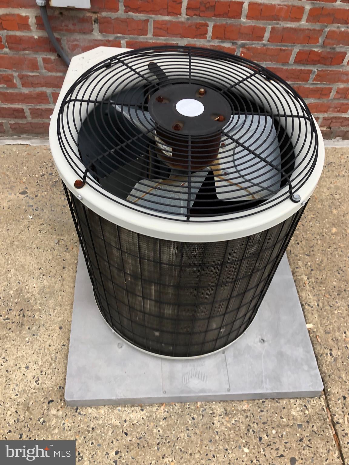 PHILADELPHIA (NORTHEAST) - Residential