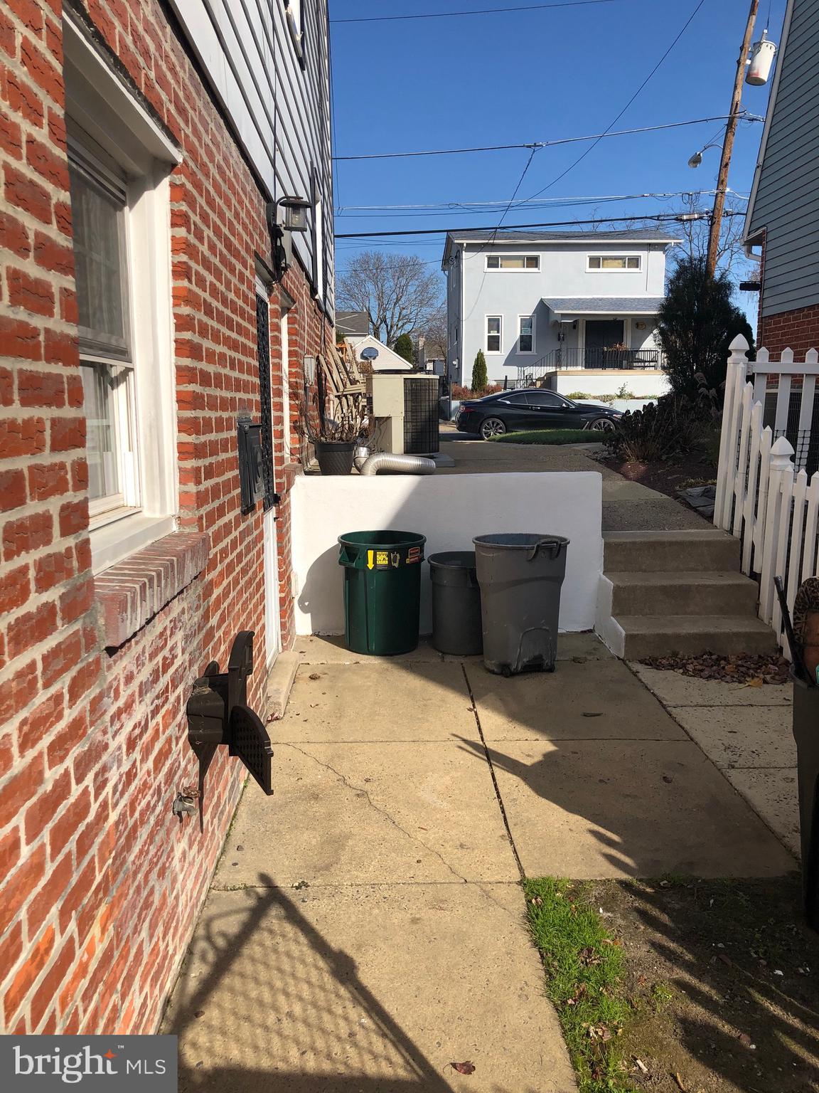 PHILADELPHIA (NORTHEAST) - Residential