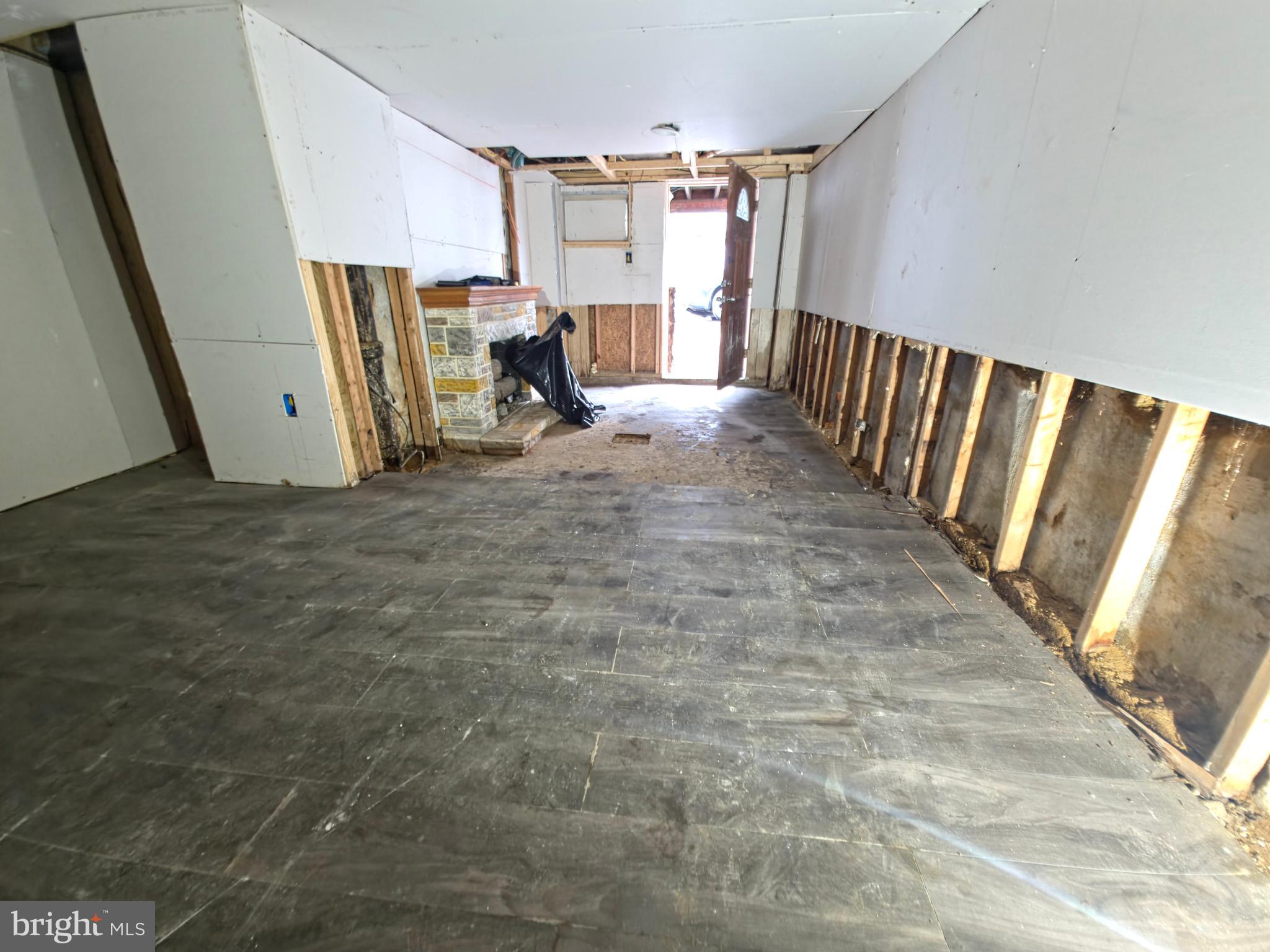 PHILADELPHIA (NORTHEAST) - Residential