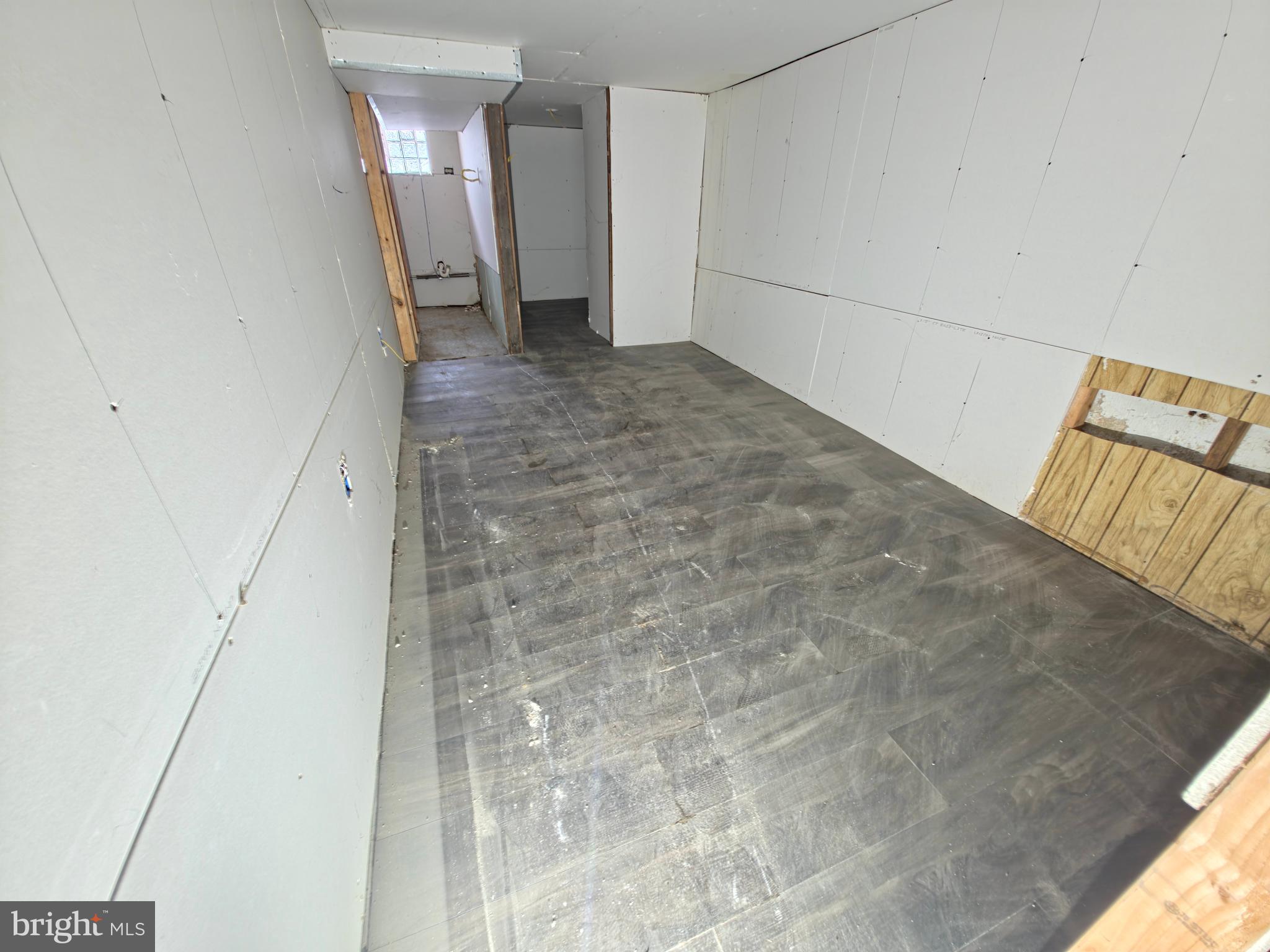 PHILADELPHIA (NORTHEAST) - Residential