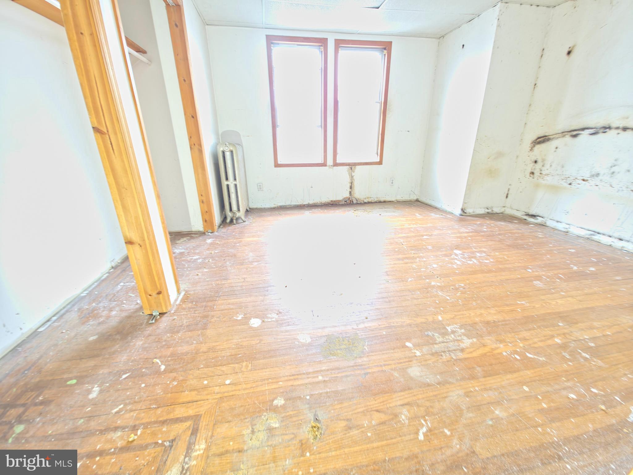 PHILADELPHIA (NORTHEAST) - Residential