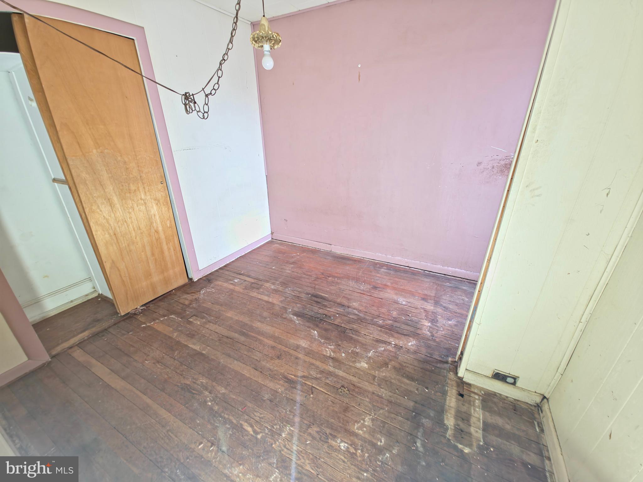 PHILADELPHIA (NORTHEAST) - Residential