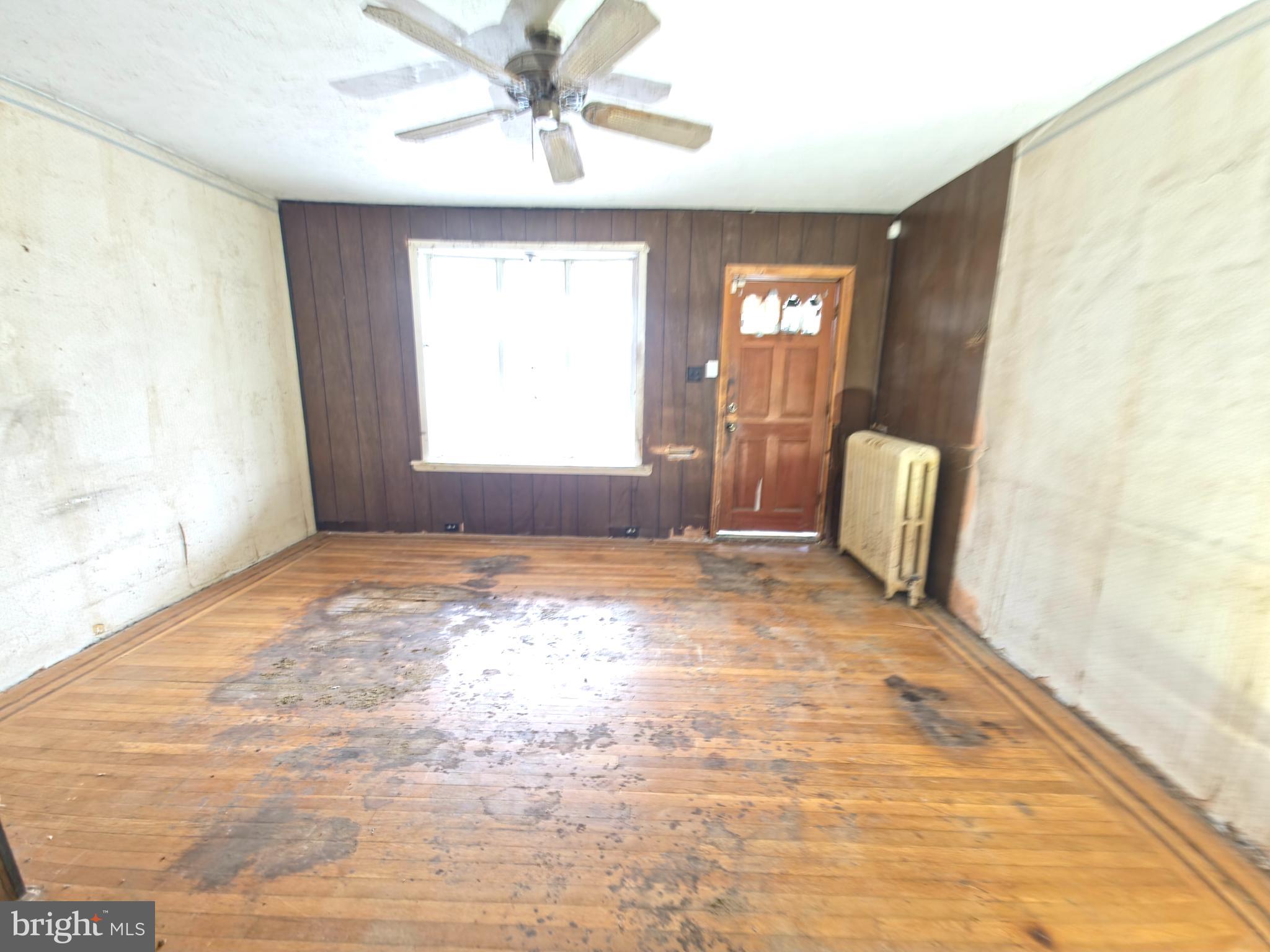 PHILADELPHIA (NORTHEAST) - Residential