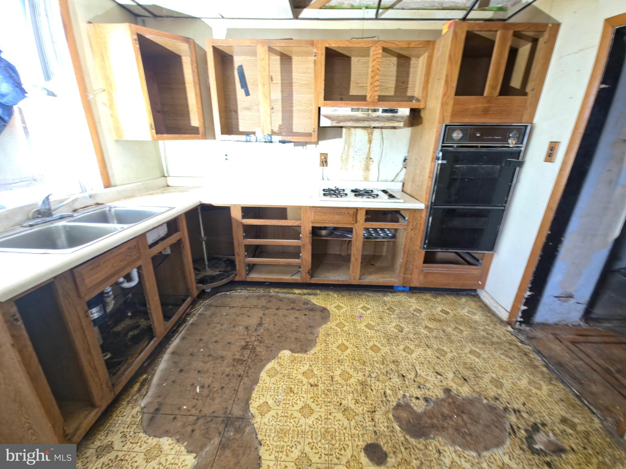 PHILADELPHIA (NORTHEAST) - Residential