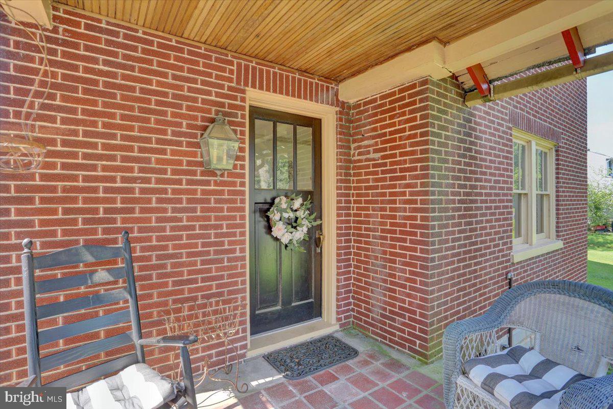 32 KREIDER AVENUE