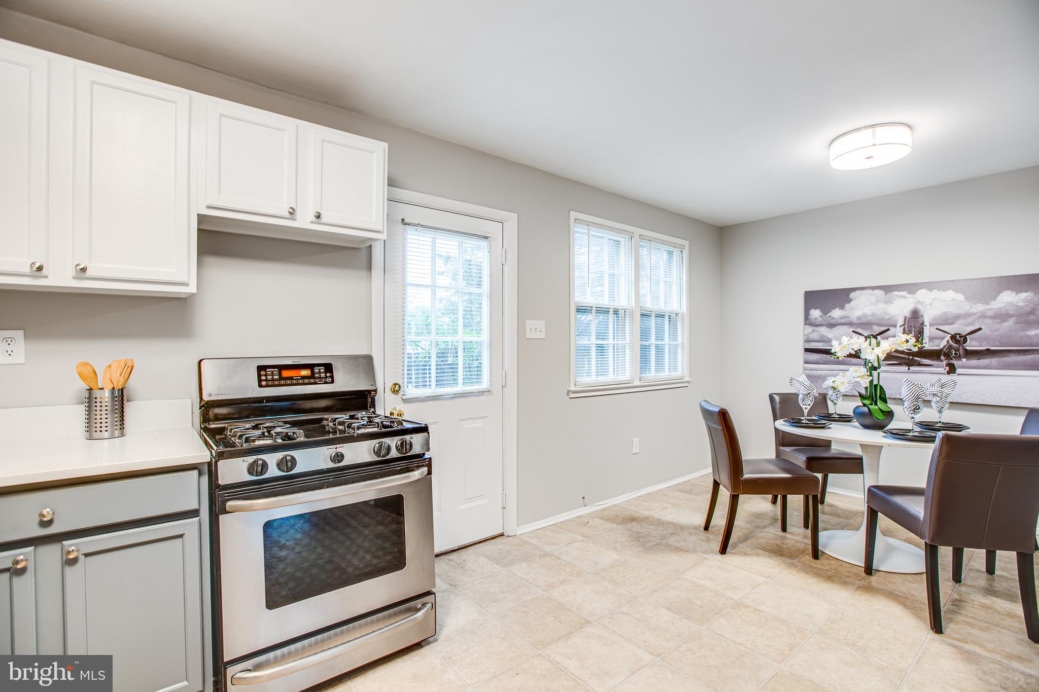 COLONIAL HOMES - Residential