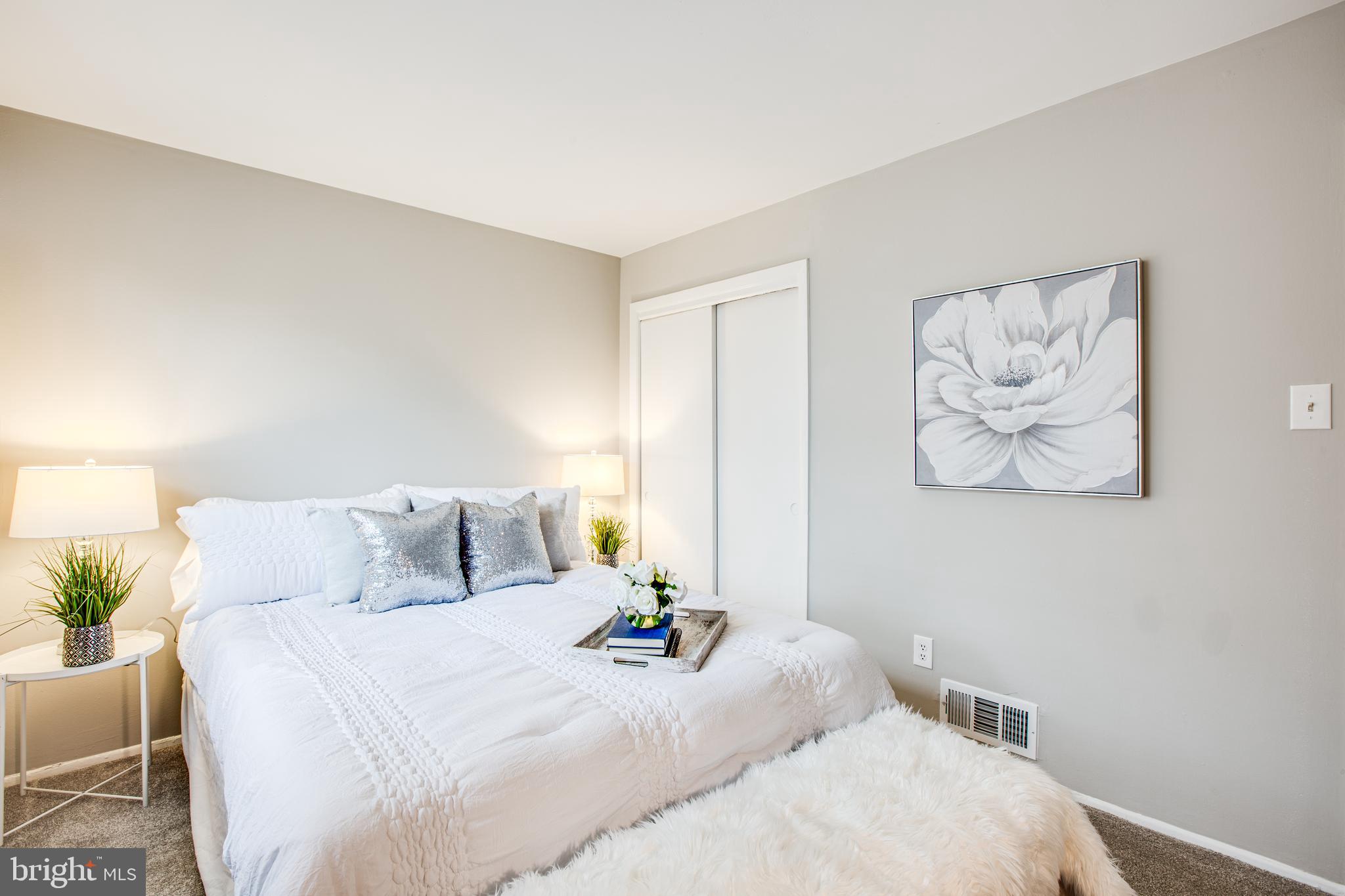 COLONIAL HOMES - Residential