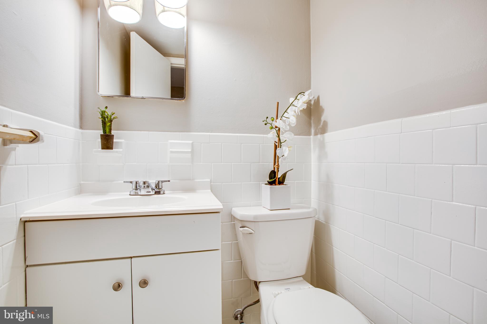 COLONIAL HOMES - Residential