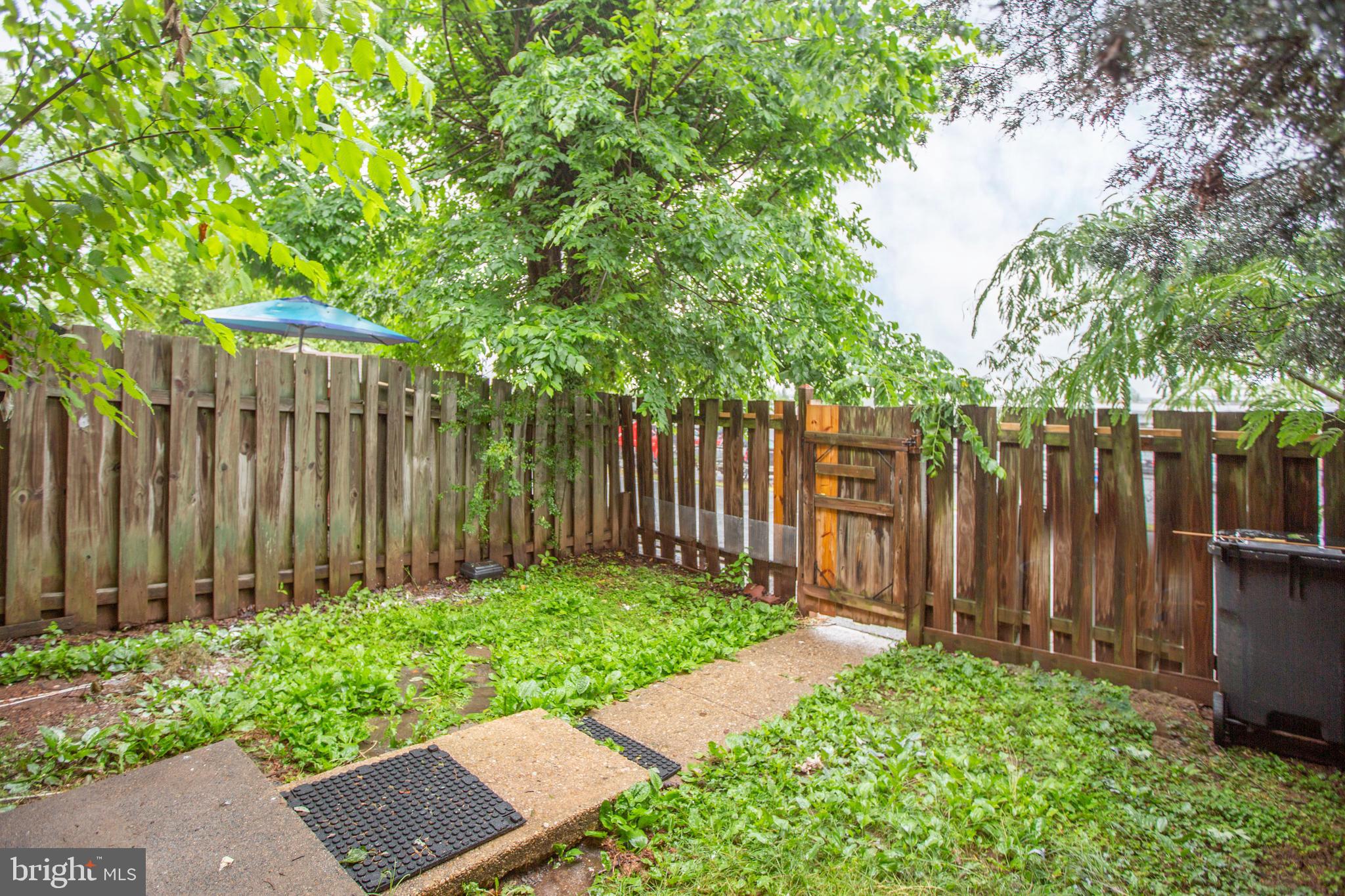 COLONIAL HOMES - Residential