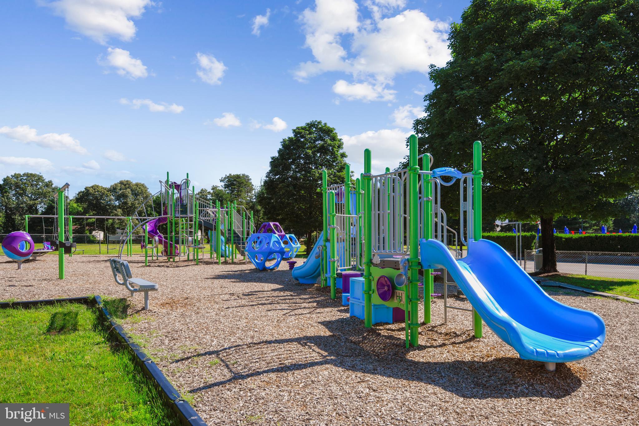 CHESTERFIELD GARDEN CONDOMINIUM - Residential Lease