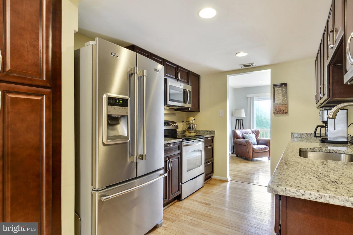 BLAKEVIEW - Residential