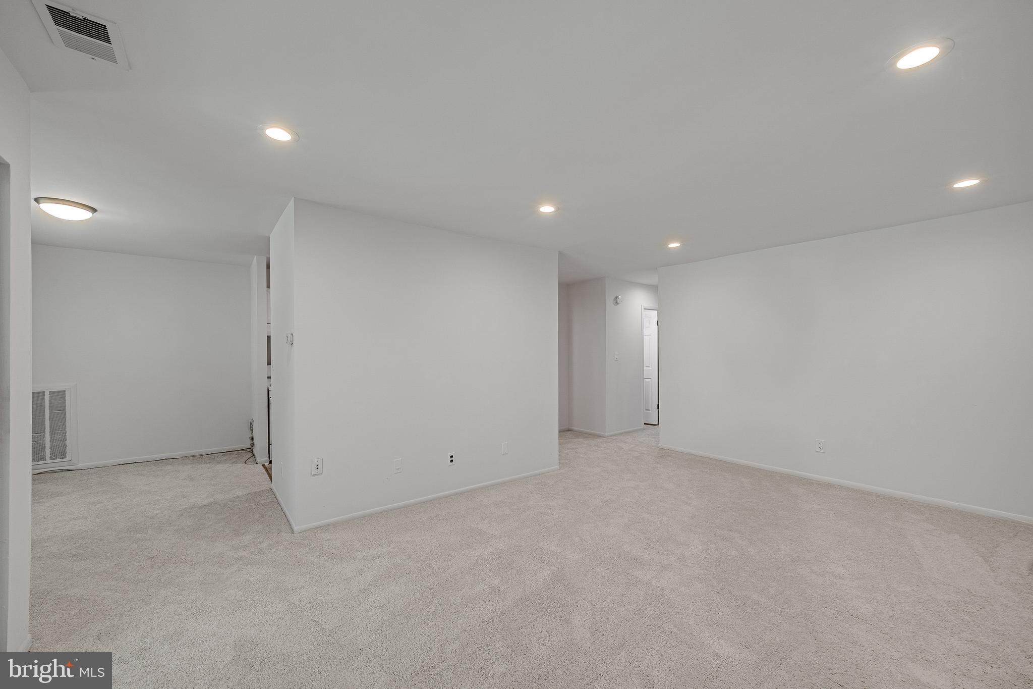 TREOVER CONDOMINIUM - Residential