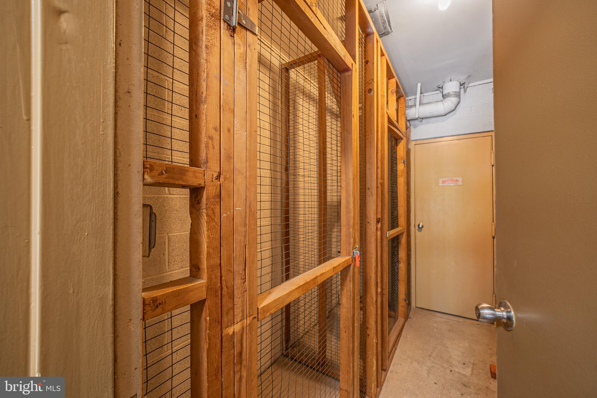 TREOVER CONDOMINIUM - Residential