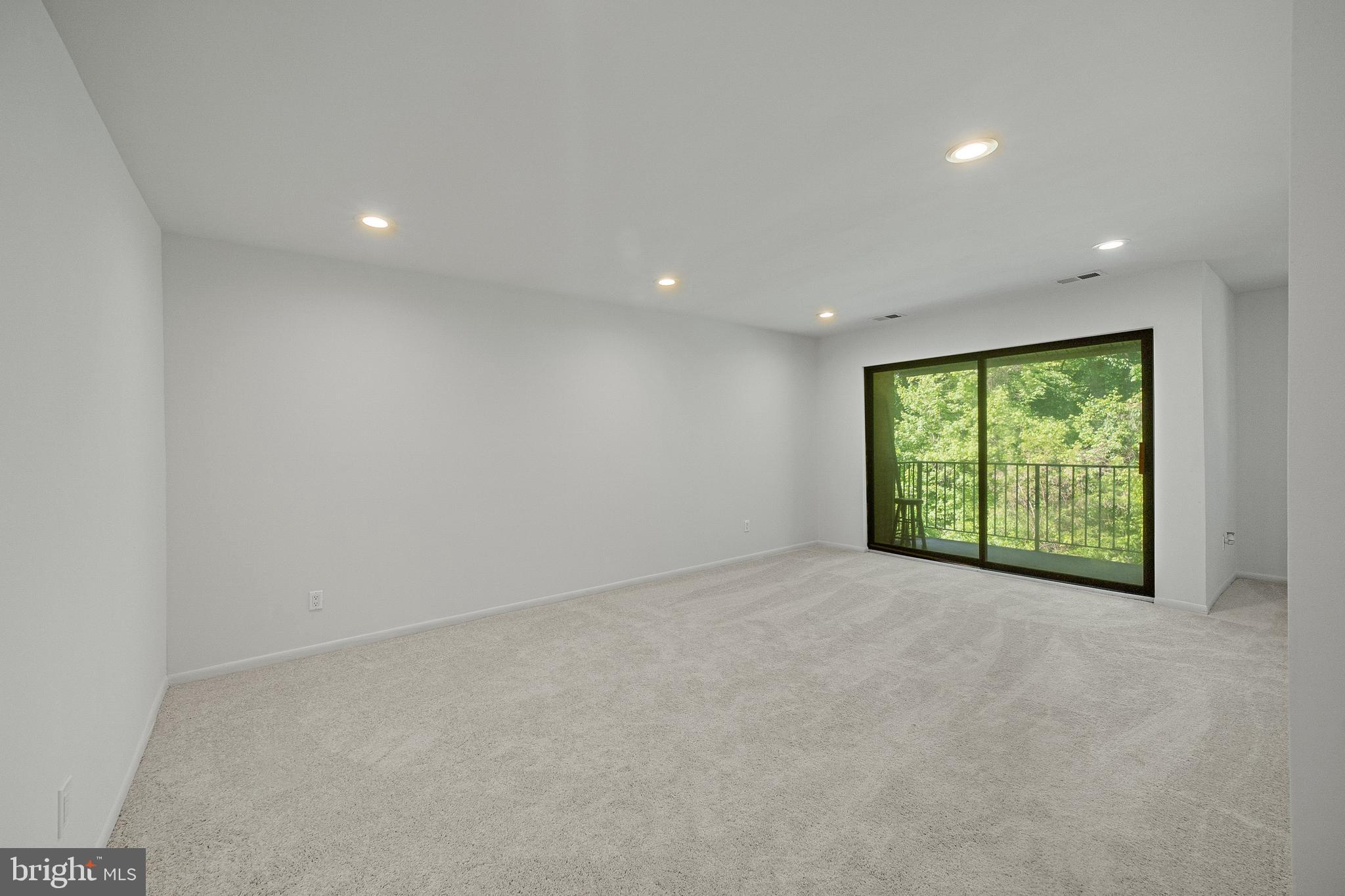 TREOVER CONDOMINIUM - Residential
