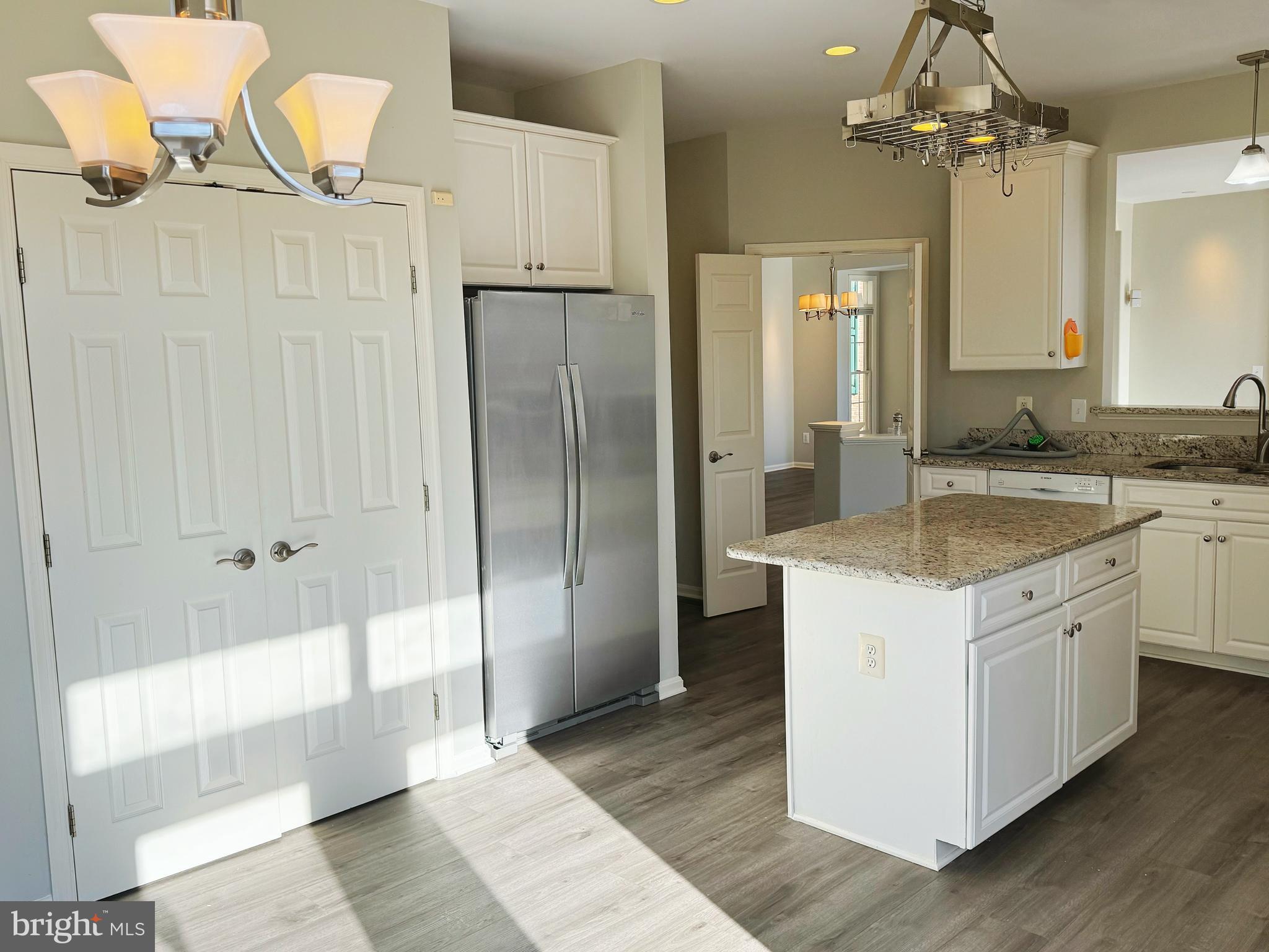 RETREAT AT SYCAMORE RIDG - Residential Lease